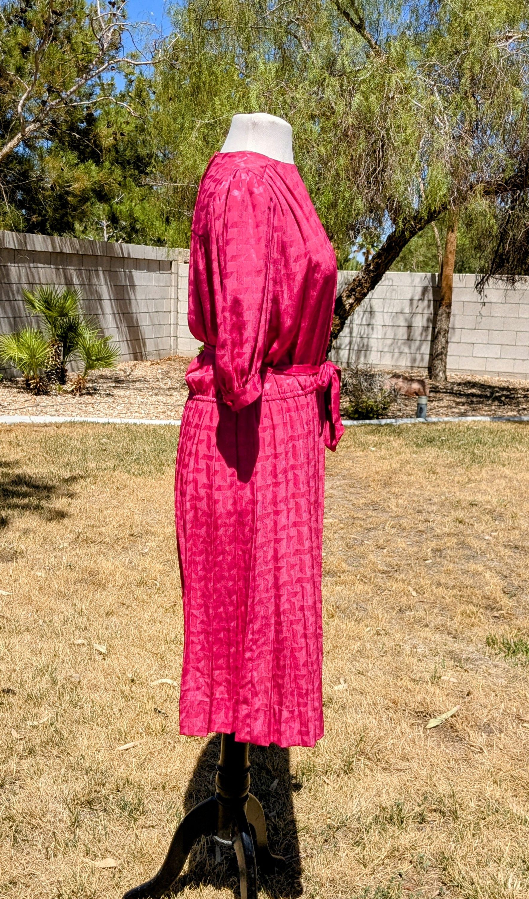 Liz Claiborne Liz Claiborne Shiny Pink Iridescent Jacquard Star Midi Dress Size M / US 6-8 / IT 42-44 - 3 Thumbnail