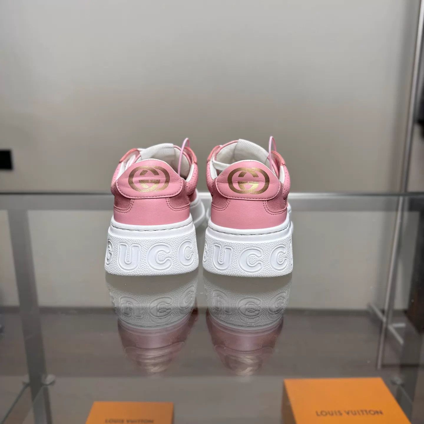 Gucci Gucci Pink GG Biscuit Sneakers Women's 36 99 Size US 5.5 / IT 35.5 - 5 Thumbnail