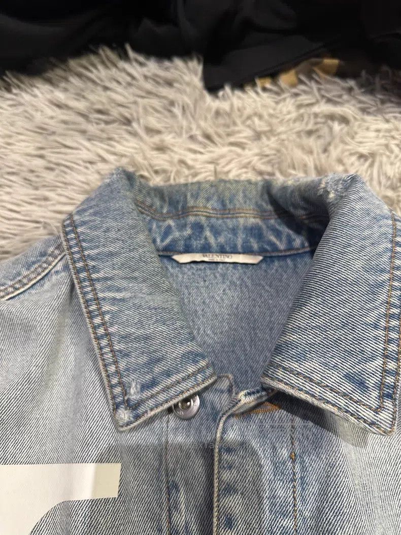 Valentino Valentino A large logo denim jacket on the chest Size US S / EU 44-46 / 1 - 2 Thumbnail