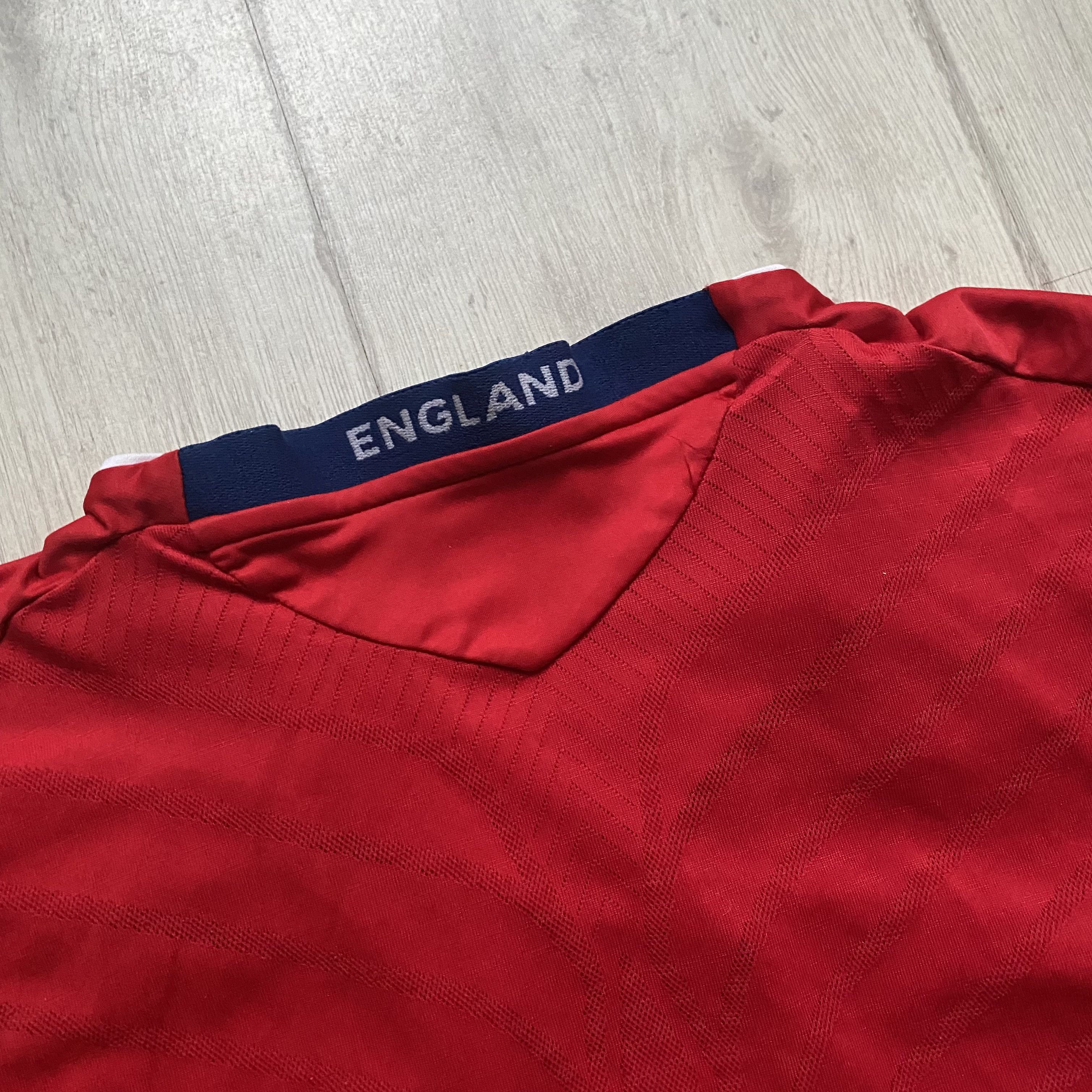 Umbro ⚽️ Vintage Umbro England Soccer jersey Center logo Blockore Size US L / EU 52-54 / 3 - 8 Thumbnail
