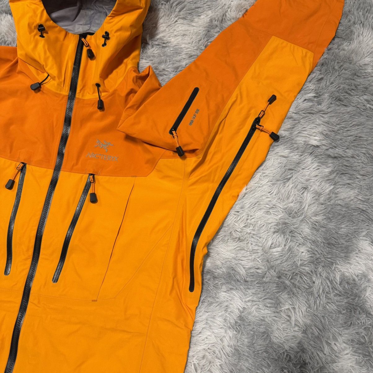 Arc'teryx Arc'teryx Alpha SV Jacket | Size XL | Orange GORE-TEX Pro Size US XL / EU 56 / 4 - 6 Thumbnail