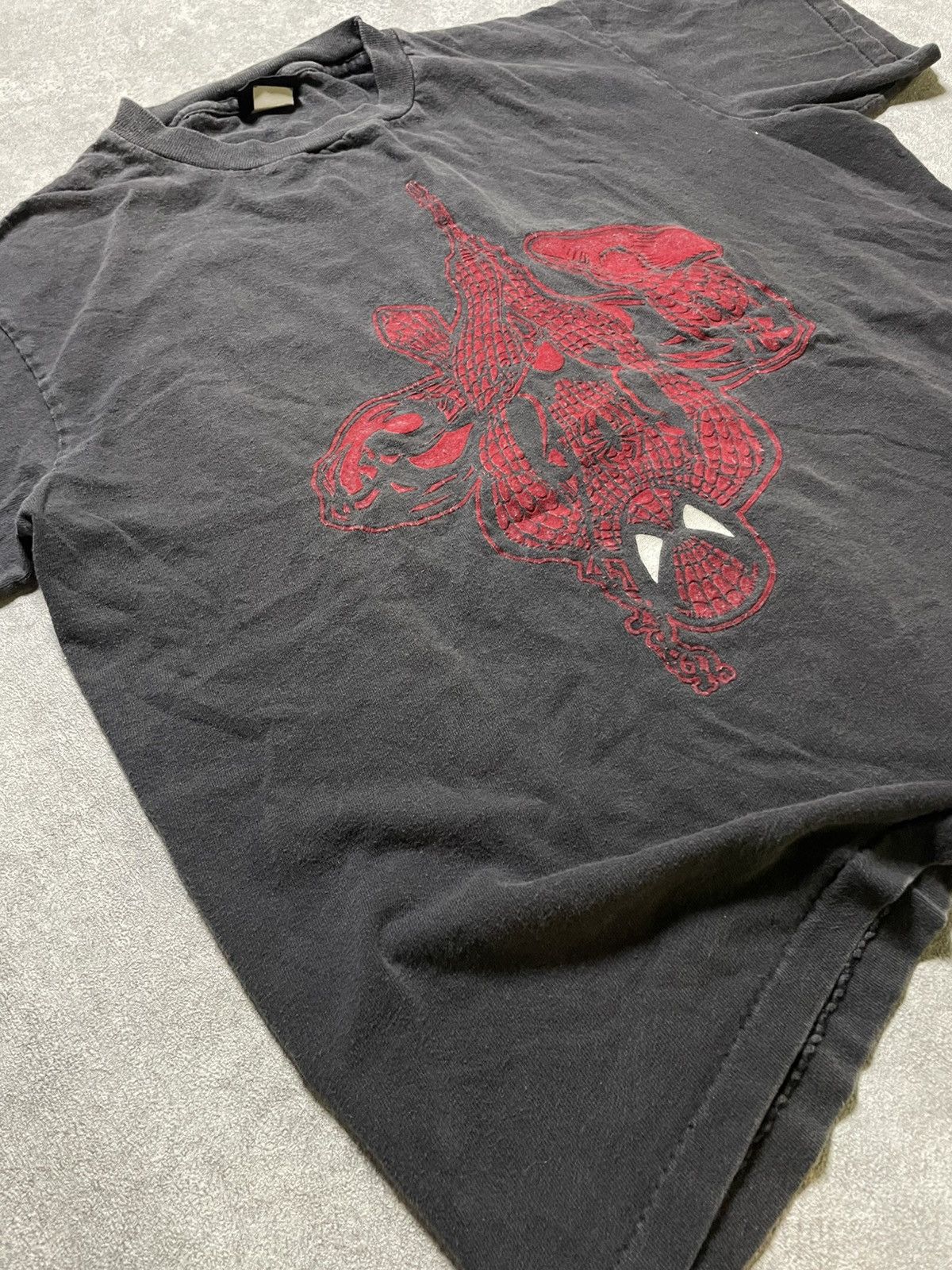 Marvel Comics Vintage 90s SPIDERMAN Tee Velvet Graphic Rare Design Size US M / EU 48-50 / 2 - 3 Thumbnail