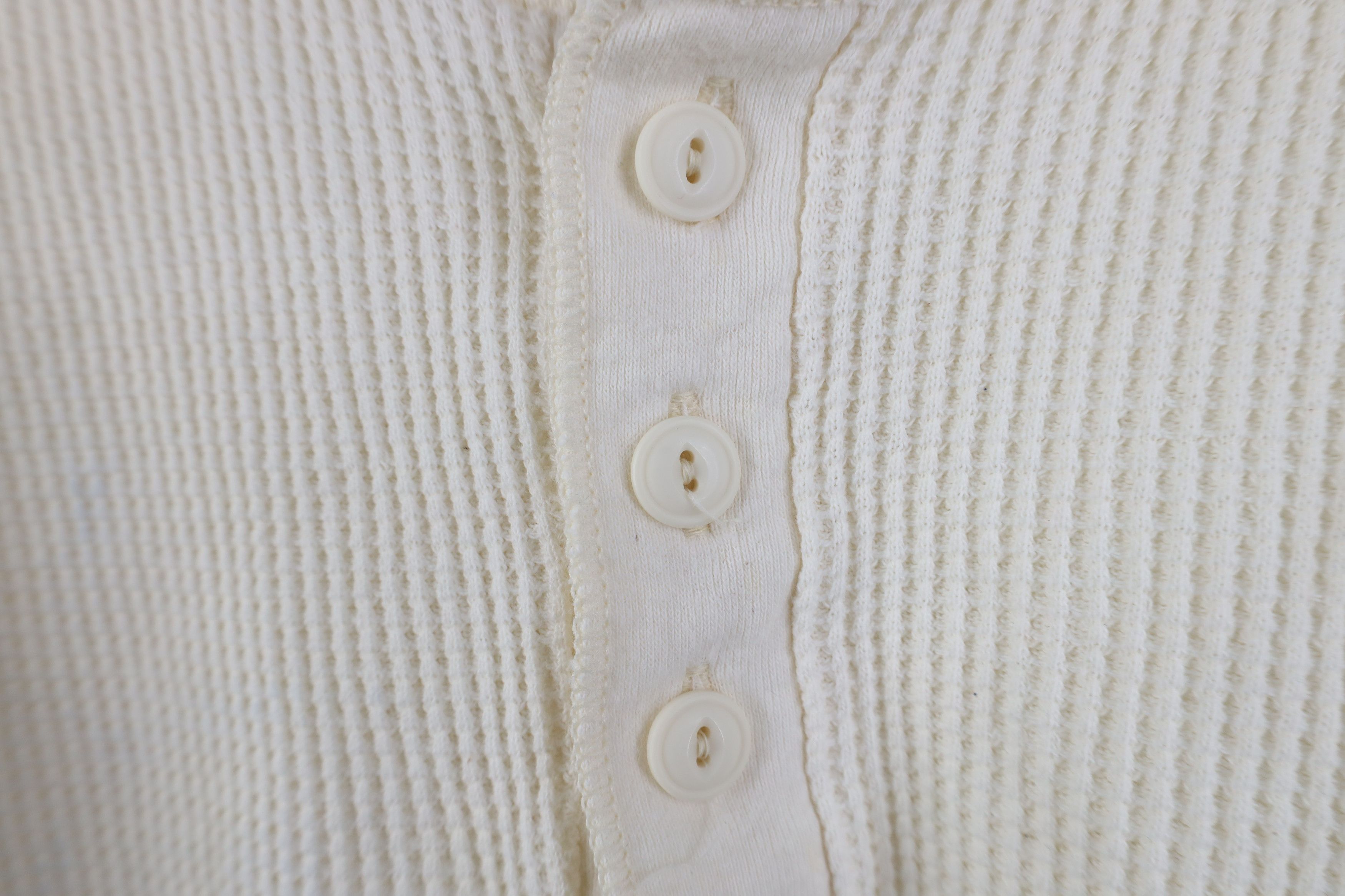 Gap Vintage 90s Gap Waffle Long Sleeve Henley T-Shirt Cream USA Size US M / EU 48-50 / 2 - 4 Thumbnail