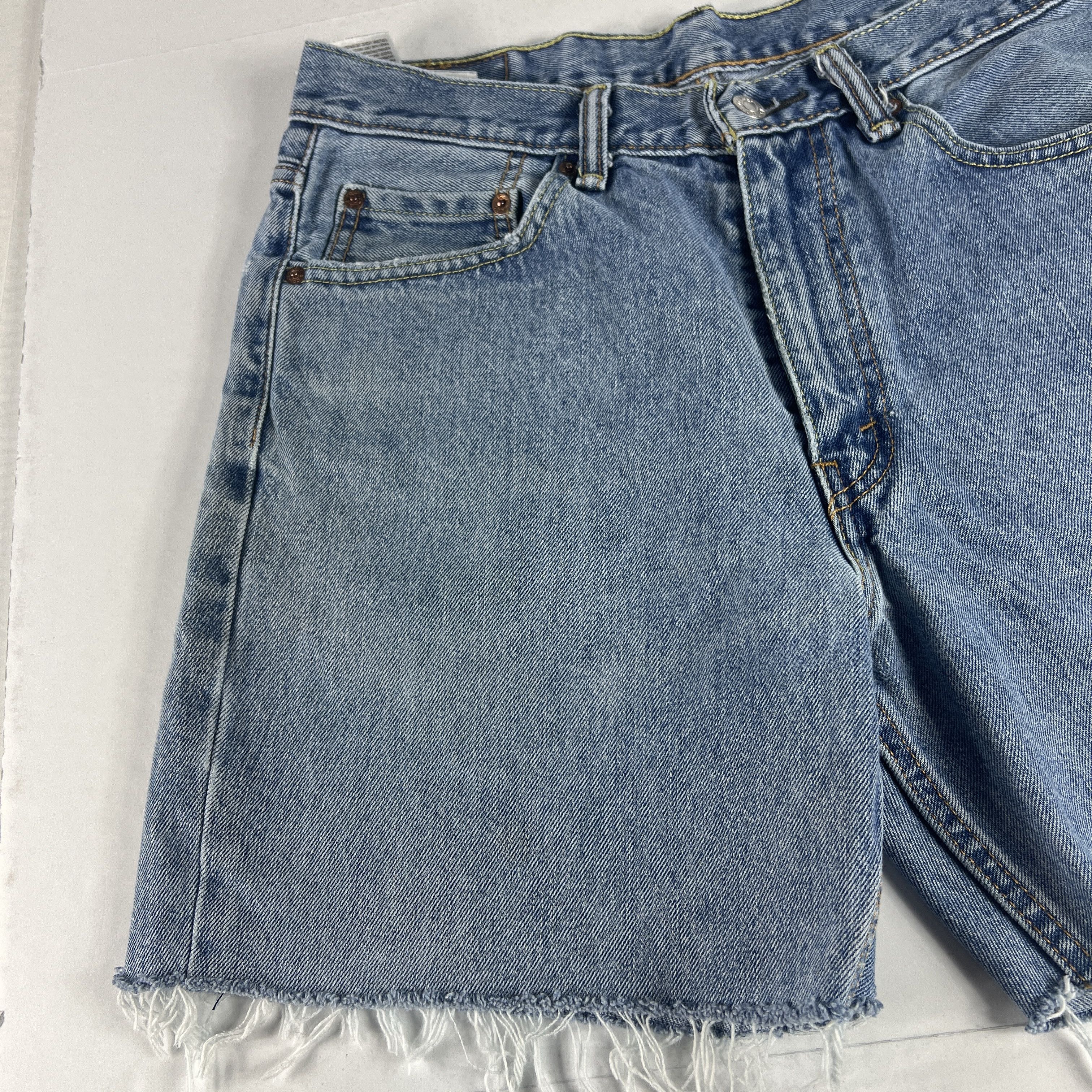 Levi's Levi's Jean Shorts 550 Faded Bermuda Cut Off Denim Jorts Size US 32 / EU 48 - 5 Thumbnail