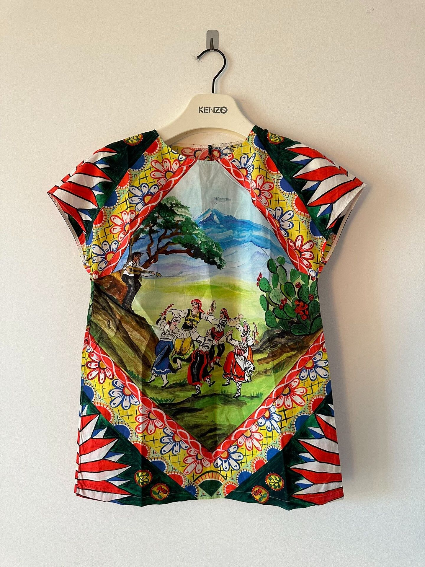 DG Runway Xanadu Oil Painting Tee