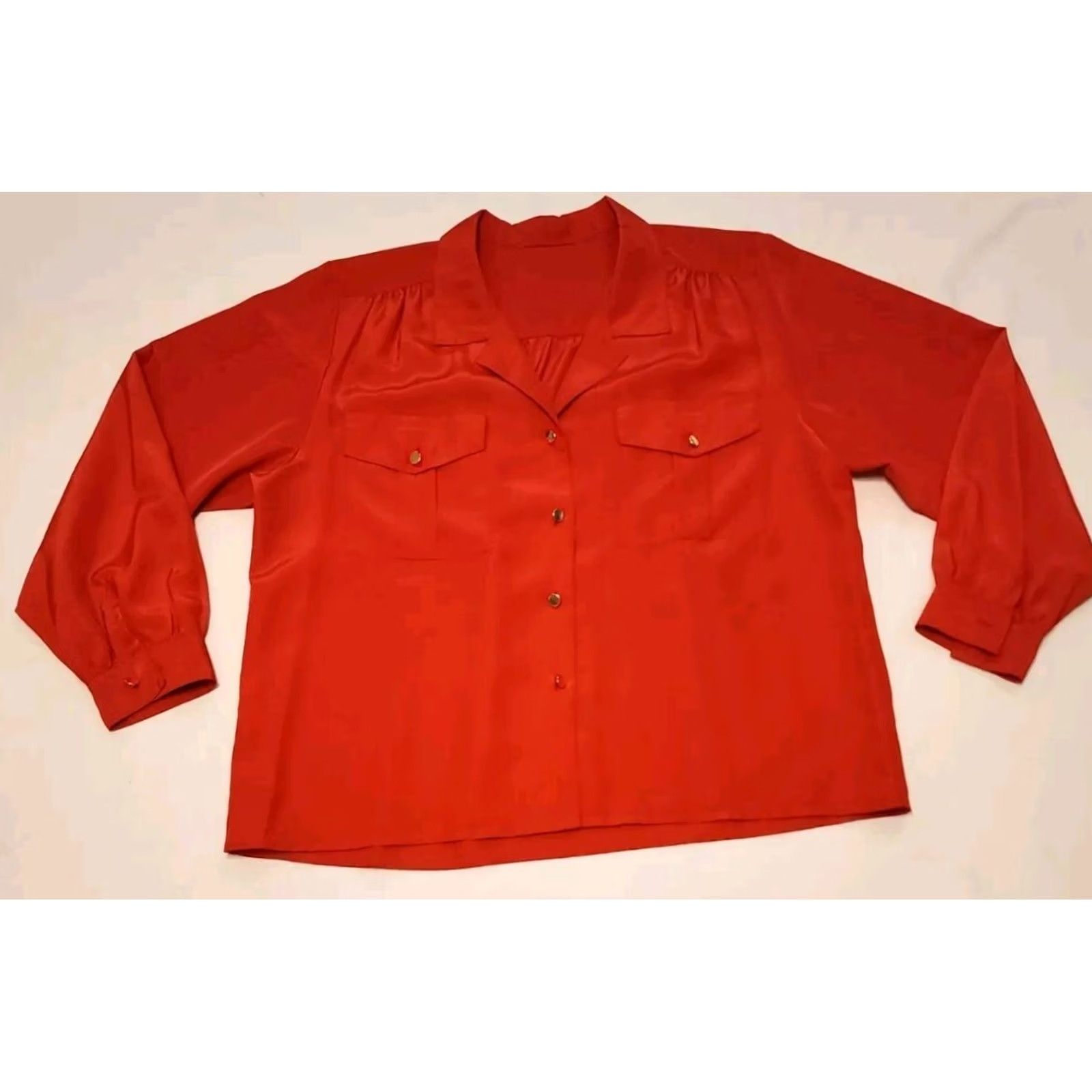 Vintage Vintage Womens Large Red Silk Blend Blouse Gold Buttons Button Down Office Sz Size L / US 10 / IT 46 - 6 Thumbnail
