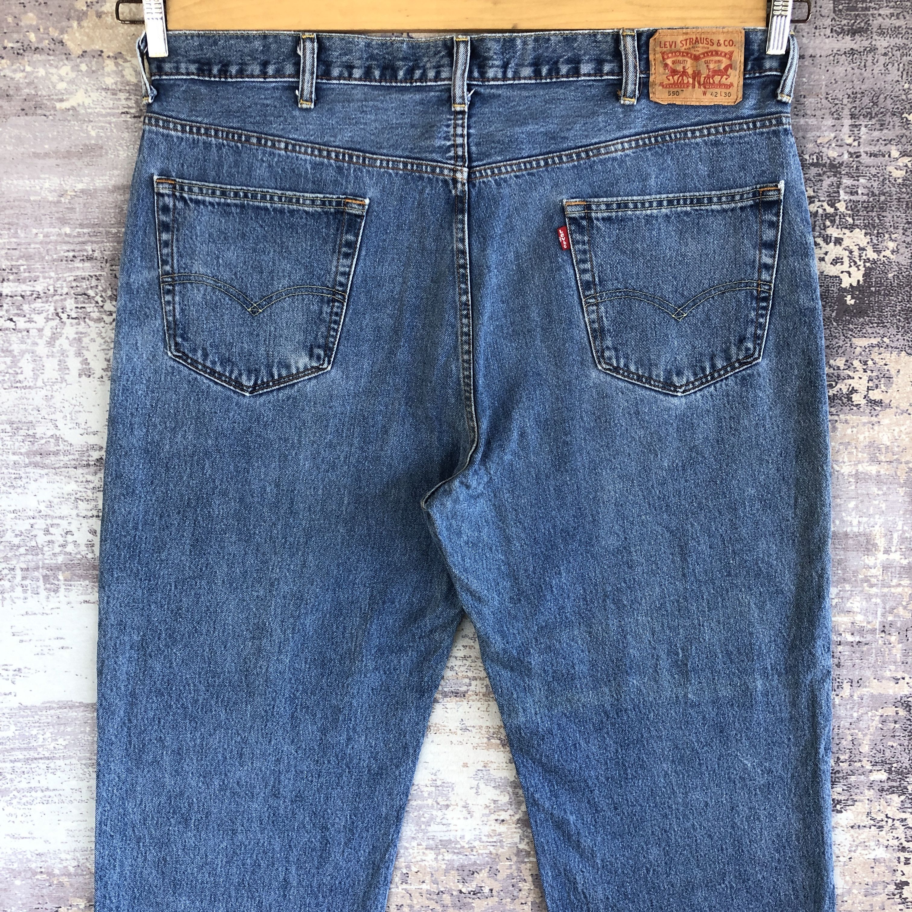 Levi's Vintage Baggy Levis Jeans Distressed Levi's 550 Faded Denim Size US 42 / EU 58 - 4 Thumbnail