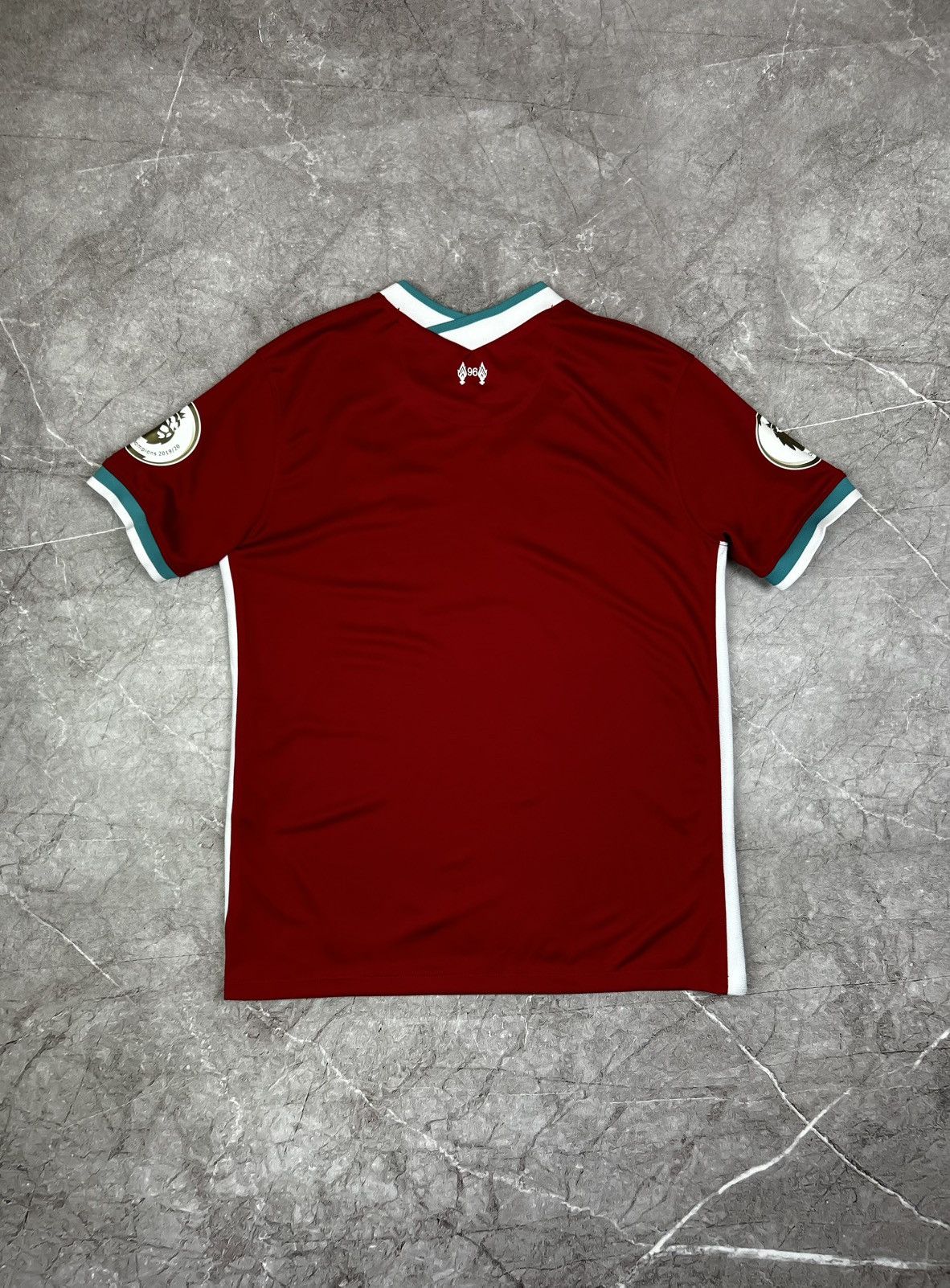 Vintage Nike Liverpool 2020-21 Home Jersey Size US S / EU 44-46 / 1 - 3 Thumbnail