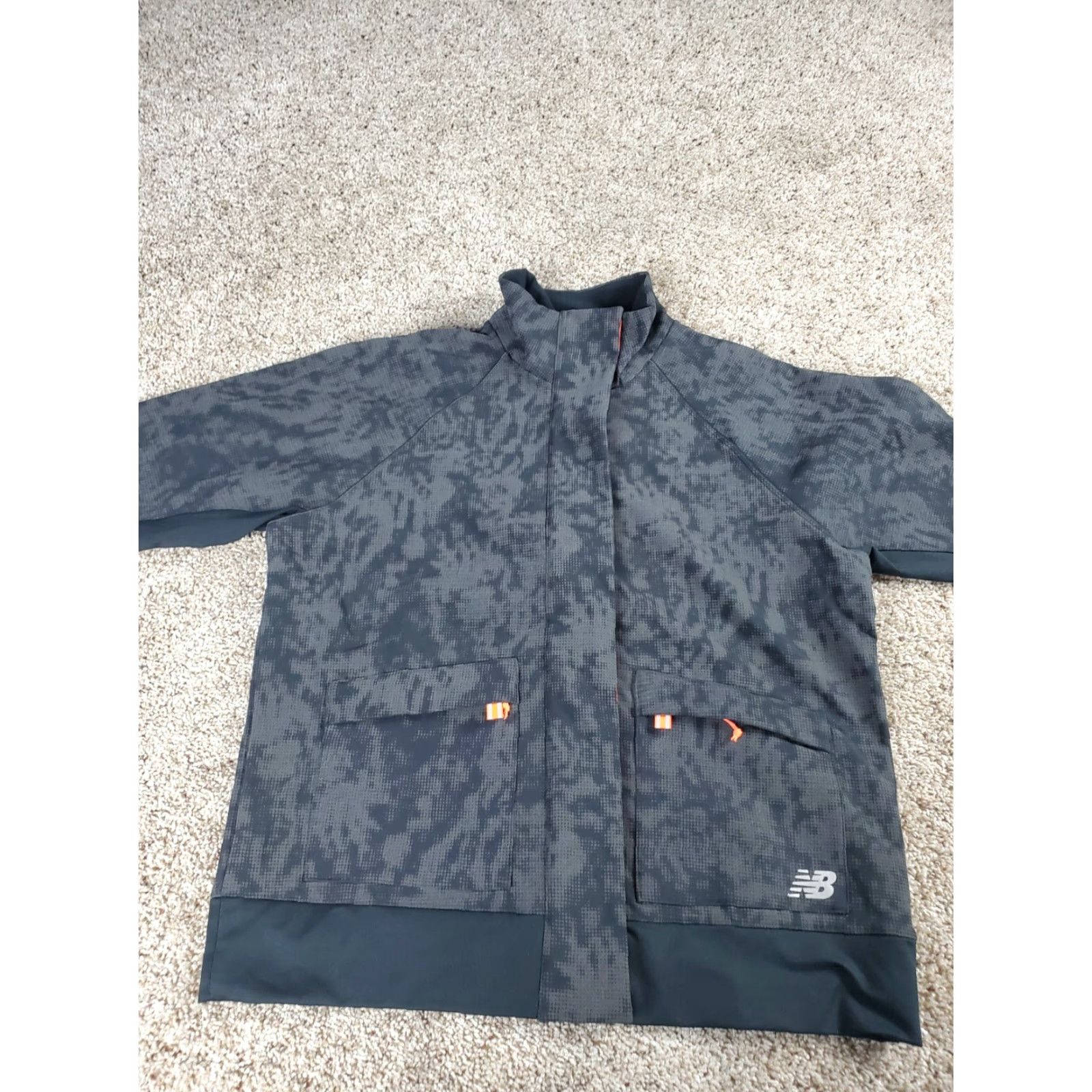 New Balance New Balance Impact Reflective Jacket Womens Large Gray Digital Camo NB Heat NWT Reflective Full Zip Windbreaker Running & Jogging Coat Size L / US 10 / IT 46 - 5 Thumbnail