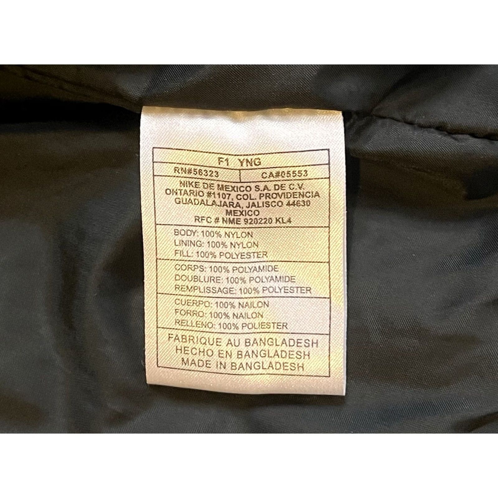 Nike VINTAGE Nike Rave Skater Winter Jacket Men’s 2XL Gray Bomber Coat, Zip, Full Zip, Lined, Pockets, 90s Hipster Outdoor Ski, Mens Size US XXL / EU 58 / 5 - 7 Thumbnail