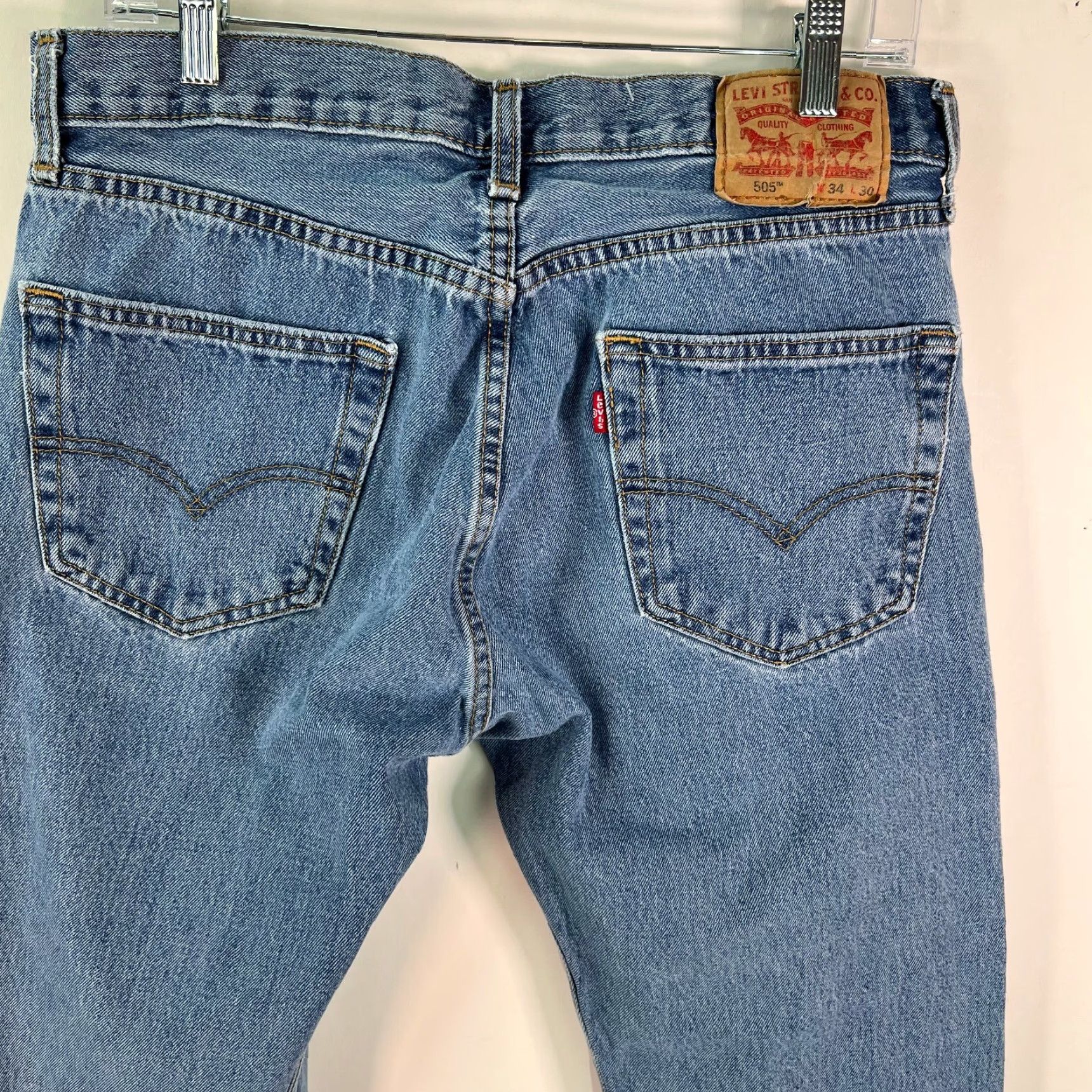 Levi's Levi's Levi Strauss & Co. 505 Jeans Mens 34x30 Blue Denim Straight Leg 5-Pocket Regular Fit Size 34 X 30 Mens Blues Jeans 505 Model 505 Classic Size US 34 / EU 50 - 4 Thumbnail