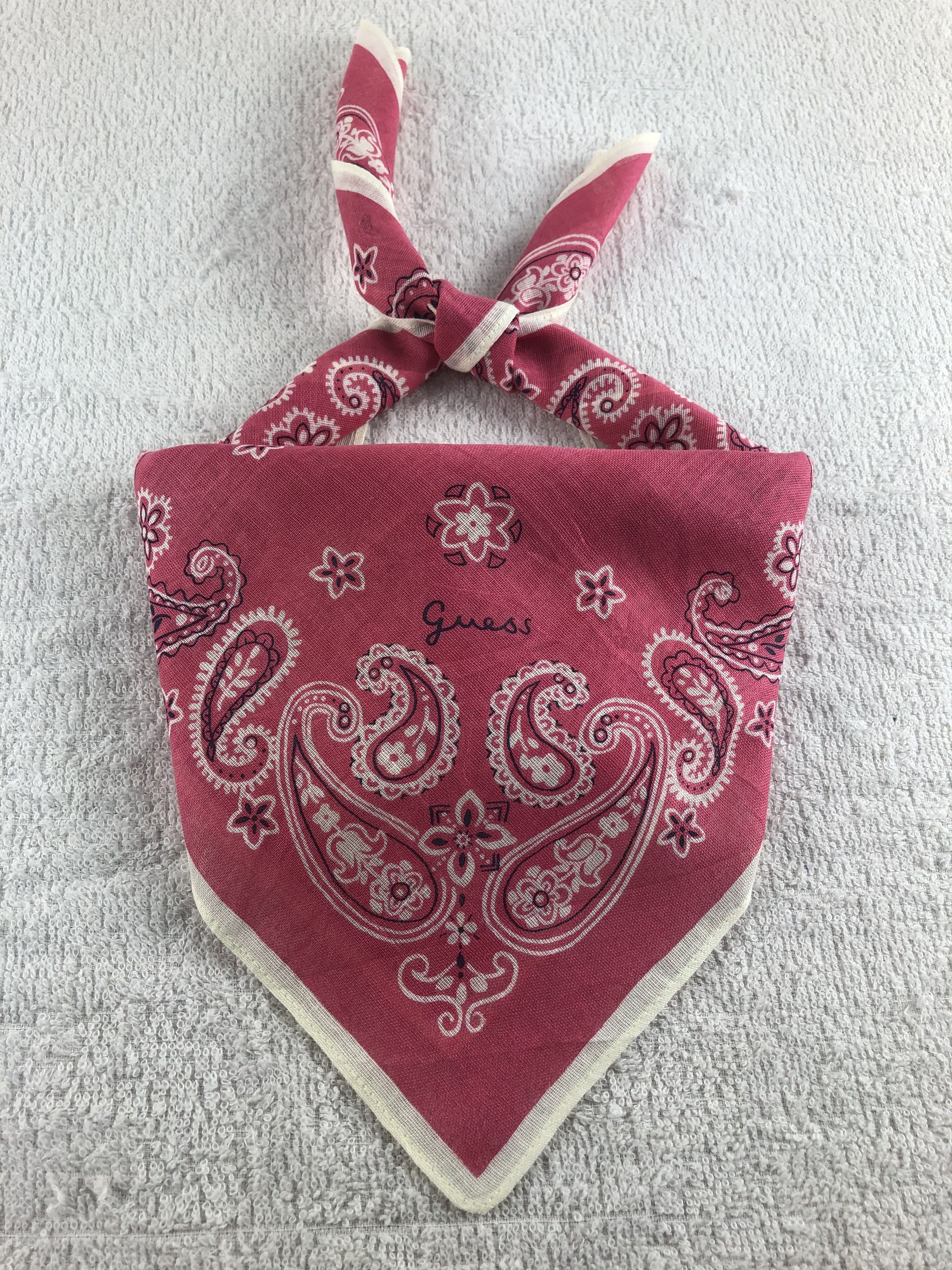 Guess Guess Paislee Handkerchief / Bandana / Neckerchief C233 Size ONE SIZE - 1 Thumbnail
