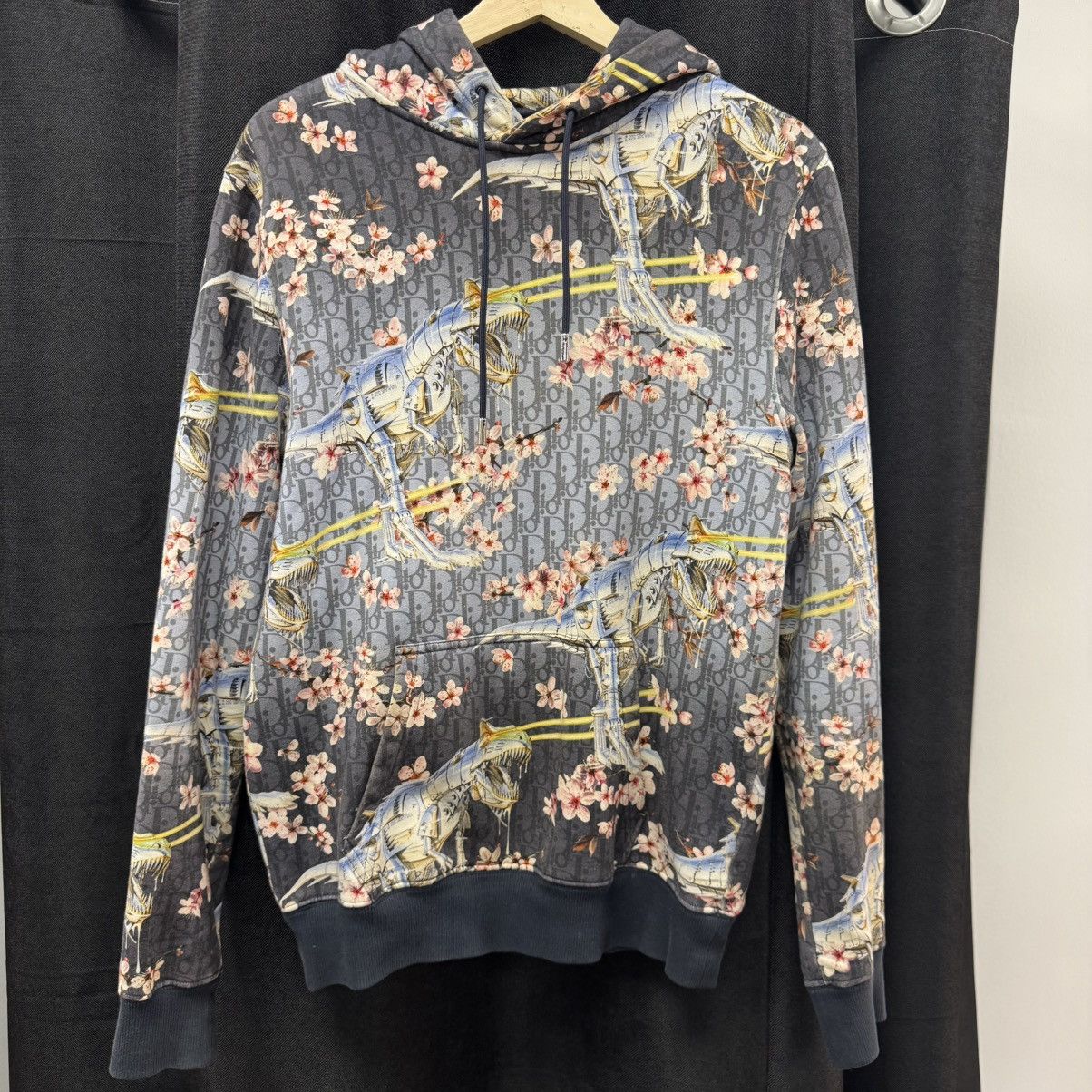 Dior Dior Sorayama Oblique Dinosaur Hoodie Size US S / EU 44-46 / 1 - 1 Thumbnail