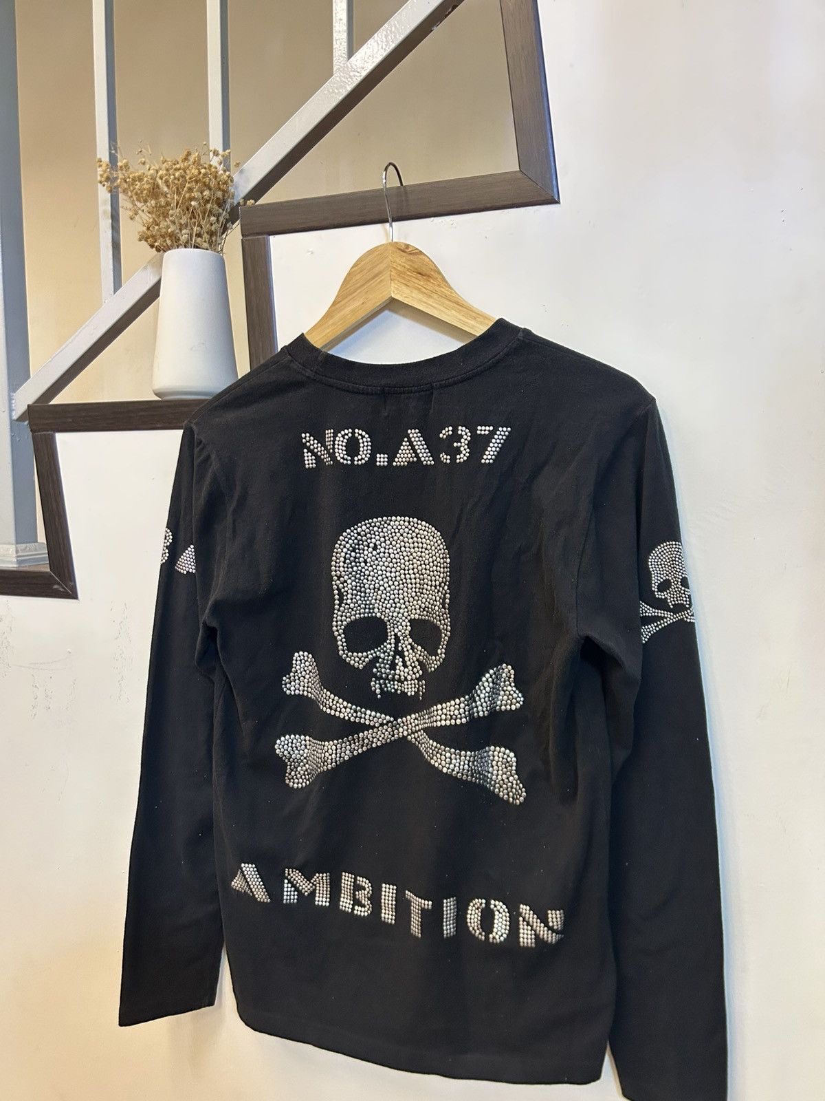 If Six Was Nine Be Ambition "Skull & Crossbones" Rhinestone Longsleeve Tee Size US M / EU 48-50 / 2 - 3 Thumbnail