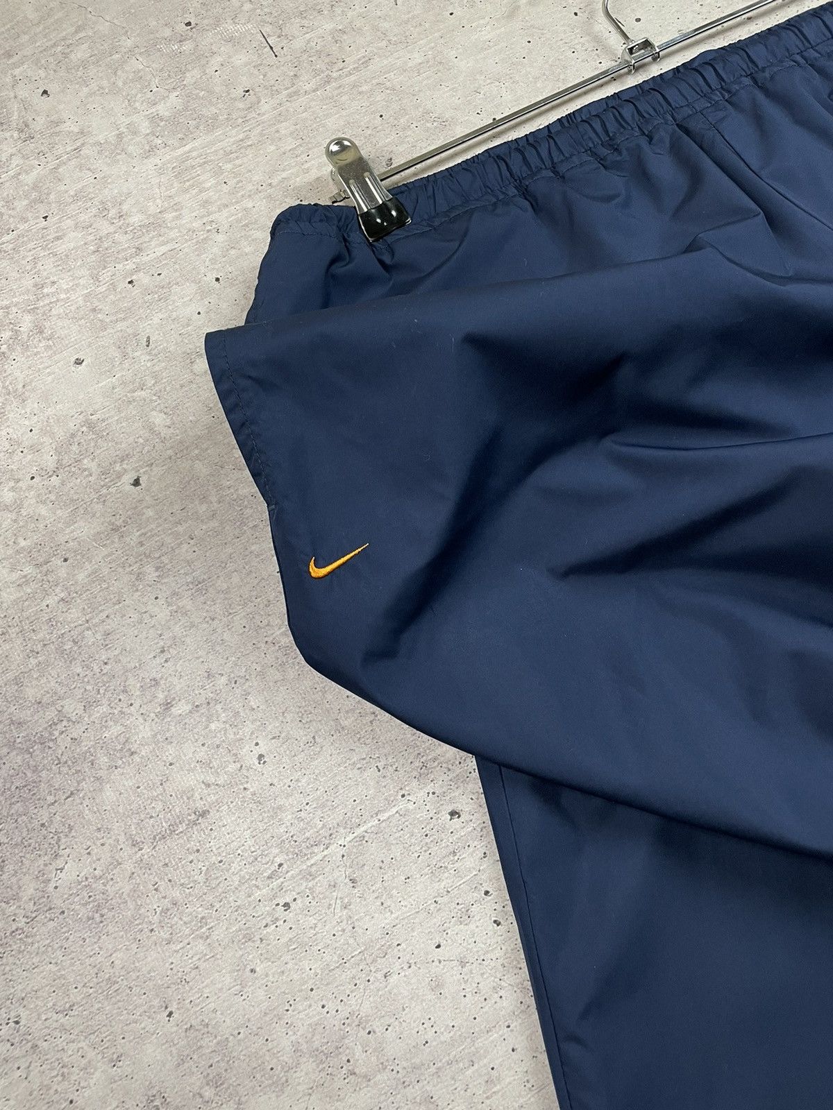 Nike × Vintage Vintage Nike Track Pants Navy Blue Nylon Joggers Y2k Size US 33 - 5 Thumbnail