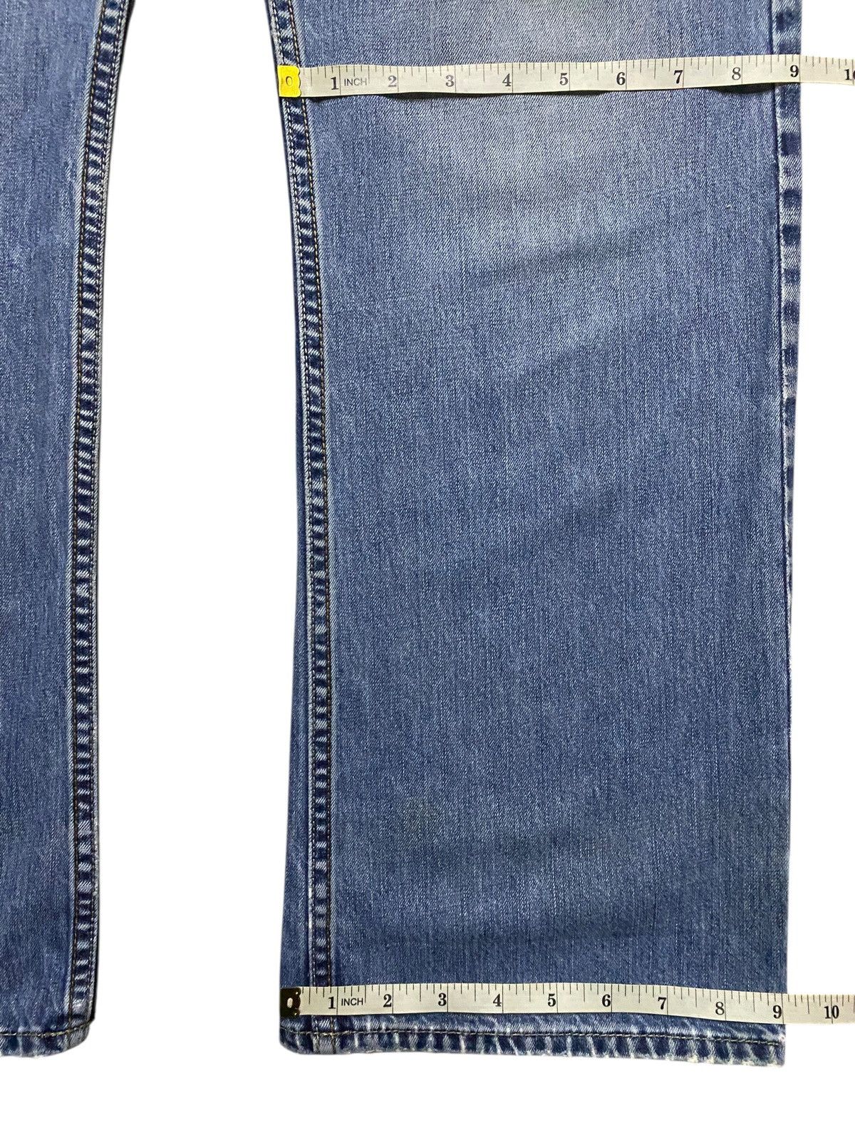 Wrangler Vintage Wrangler Relaxed Boot Light Wash Distressed Baggy Size US 32 / EU 48 - 14 Thumbnail