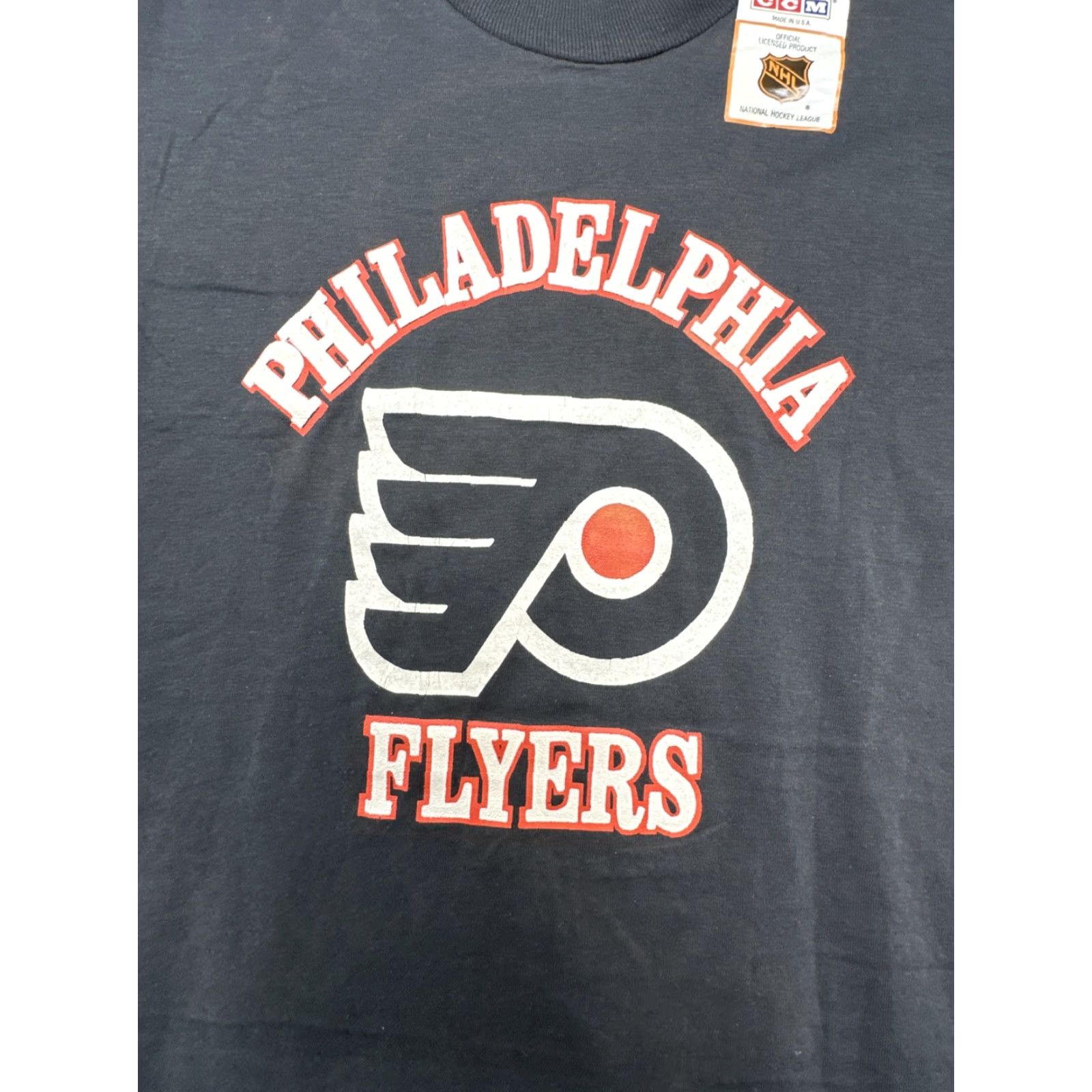 Vintage VINTAGE Flyers NHL Hockey T-SHIRT Mens 1980s Black 34/Medium Screen Stars Graphic Tee Shirt Size M Size US M / EU 48-50 / 2 - 2 Thumbnail