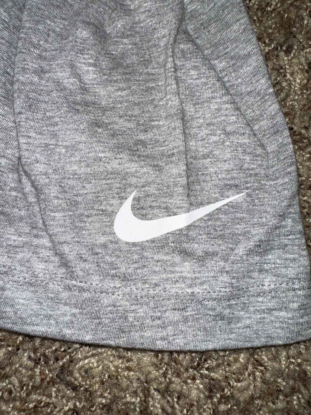 Nike Nike Men’s Heathered Gray NFL Los Angeles Chargers Primary Logo T-Shirt Size US XL / EU 56 / 4 - 3 Thumbnail