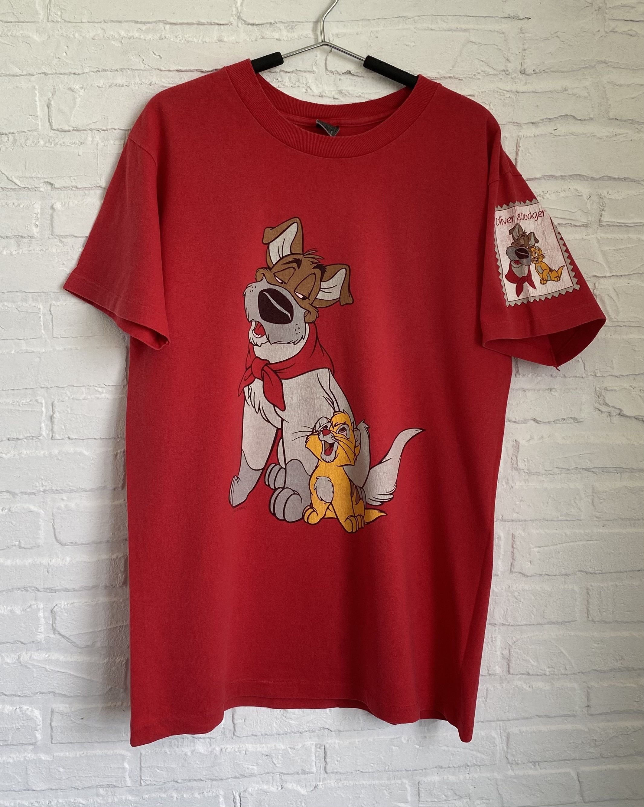 image of Cartoon Network x Disney Vintage 1988 Oliver & Company Disney T-Shirt in Red, Men's (Size Large)