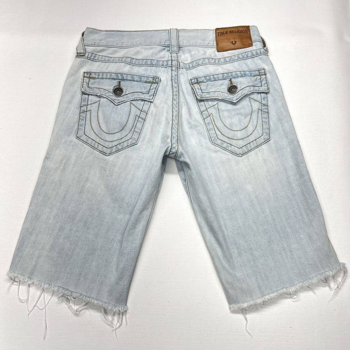 True Religion True Religion Jean Shorts Ricky Relaxed Straight Pocket Flap Size US 32 / EU 48 - 1 Thumbnail