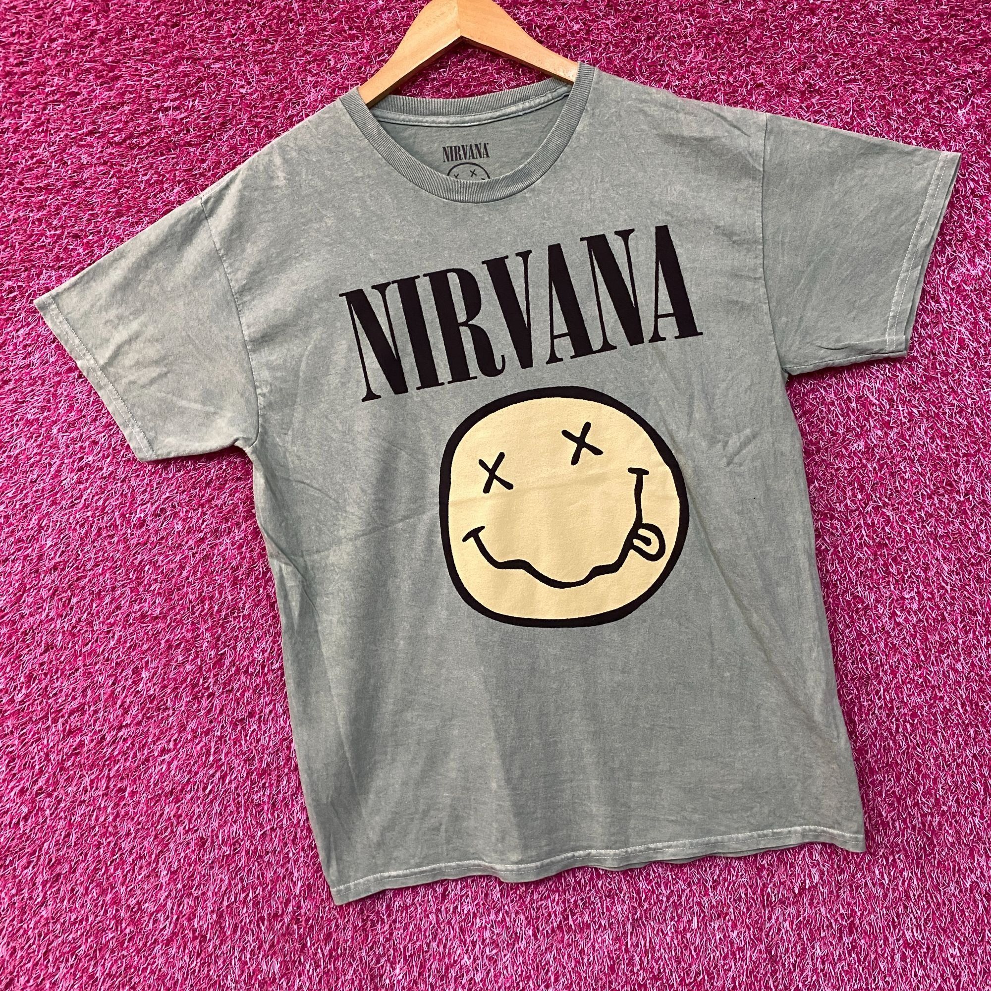 Nirvana Nirvana Nevermind Smiley Face tshirt size large Size US L / EU 52-54 / 3 - 3 Thumbnail
