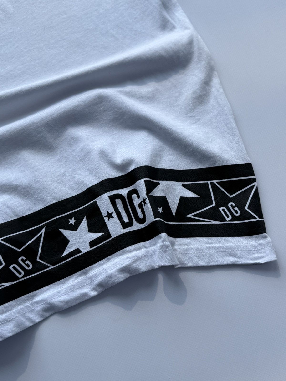 Dolce & Gabbana 2000s Dolce & Gabbana T-Shirt Tee Size US S / EU 44-46 / 1 - 7 Thumbnail