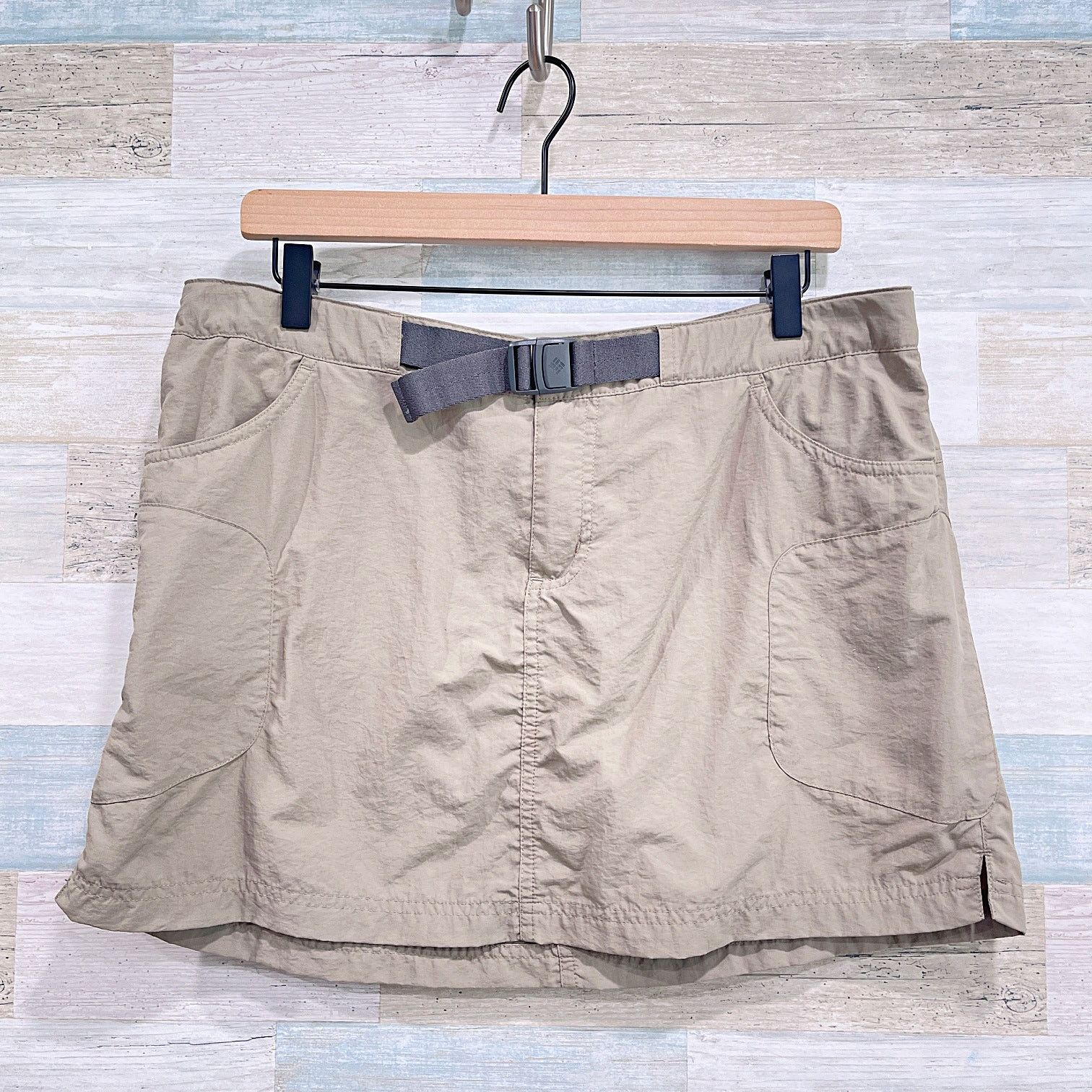 Columbia COLUMBIA Belted Activewear Skirt Khaki Womens 12 Size 34" / US 12 / IT 48 - 1 Thumbnail