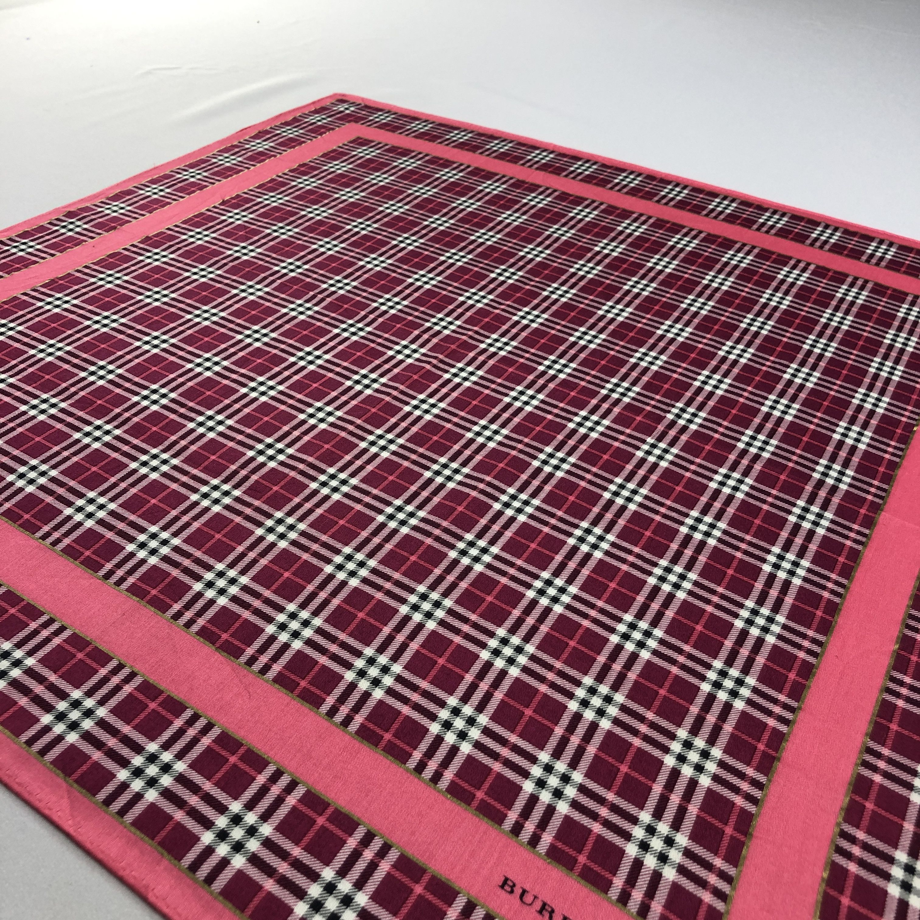 Burberry Burberry Handkerchief Neckerchief Bandana H2525 Size ONE SIZE - 2 Thumbnail