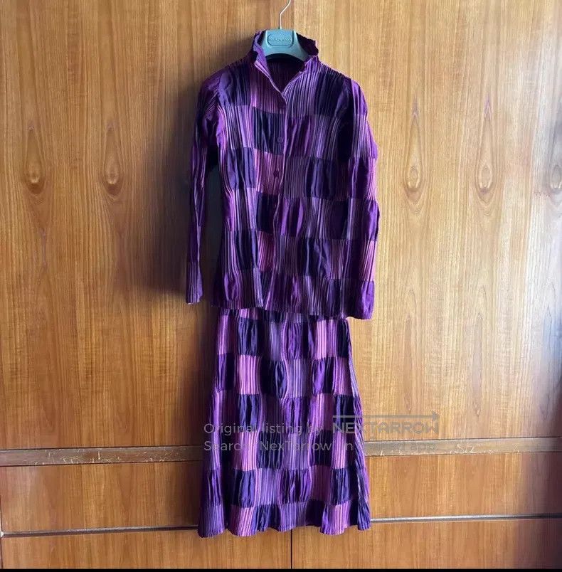 Issey Miyake Issey Miyake Purple Midi Skirt Size 25" / US 0 / IT 36 - 1 Thumbnail