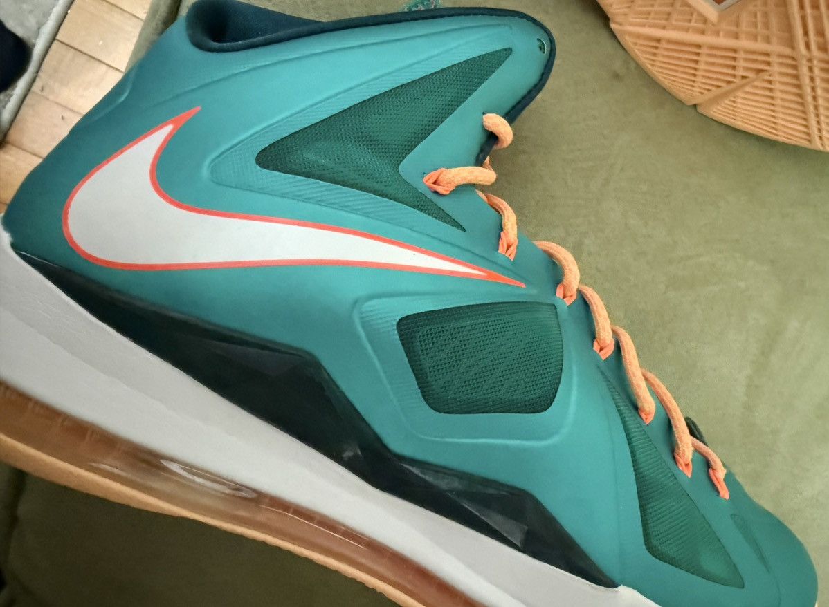 Nike Nike LeBron X (10) “Miami Dolphins” mid-top sneakers NEW 12 Size US 12 / EU 45 - 13 Thumbnail