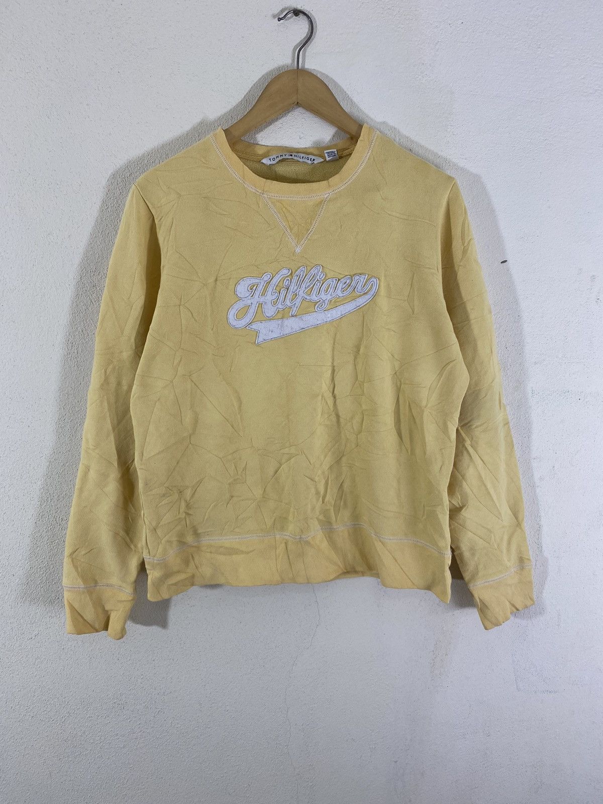 Tommy Hilfiger Tommy Hilfiger Spellout Logo Sweatshirt Size US S / EU 44-46 / 1 - 1 Thumbnail