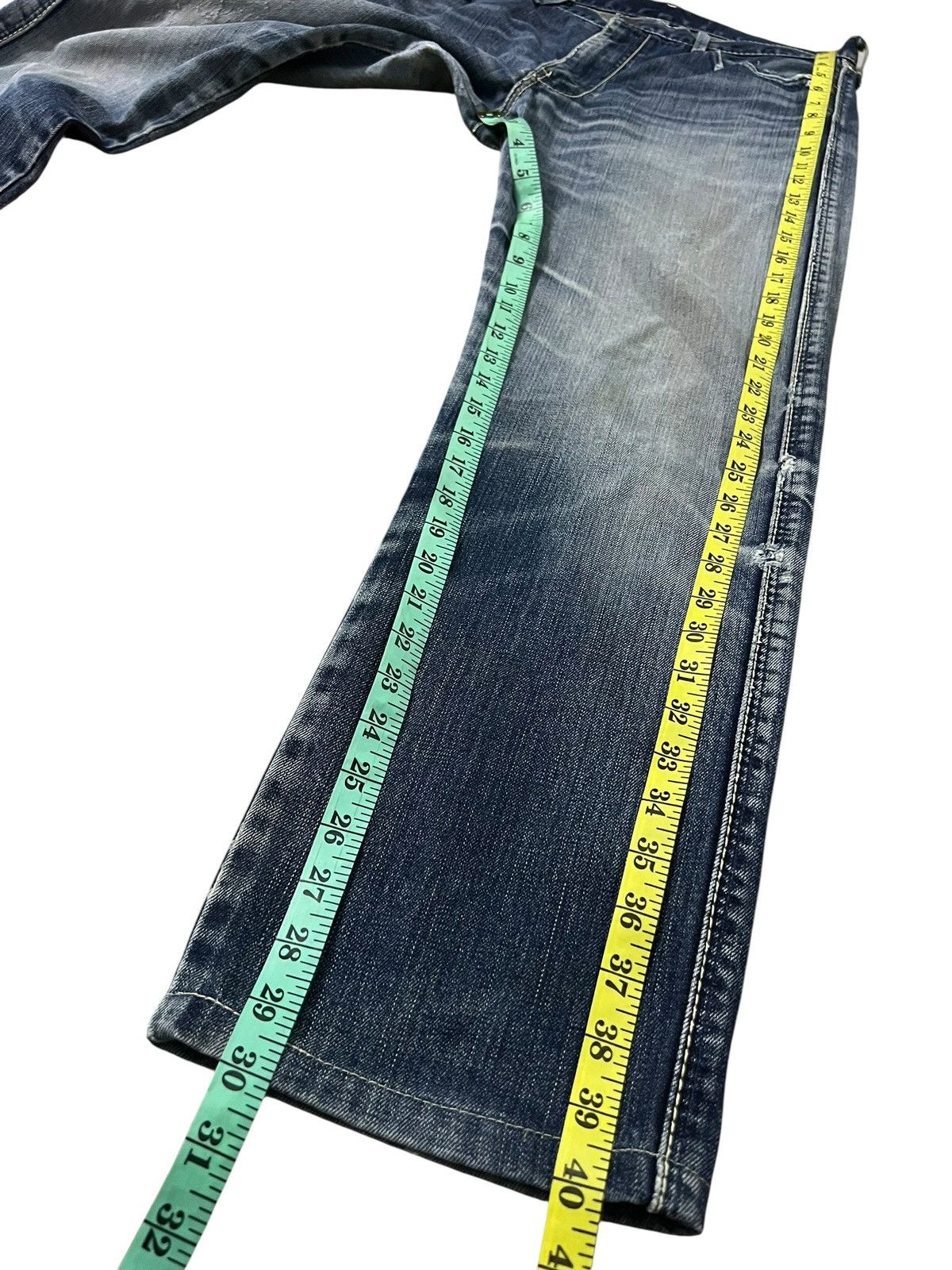 Levi's VINTAGE LEVIS 505 FADED JEAN Size US 33 - 6 Thumbnail