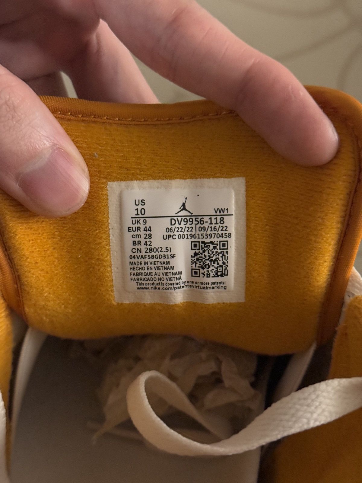 Jordan Brand × Nike Jordan 2 Lowtop Craft Melon (DV9956-118) Size 10 Size US 10 / EU 43 - 12 Thumbnail