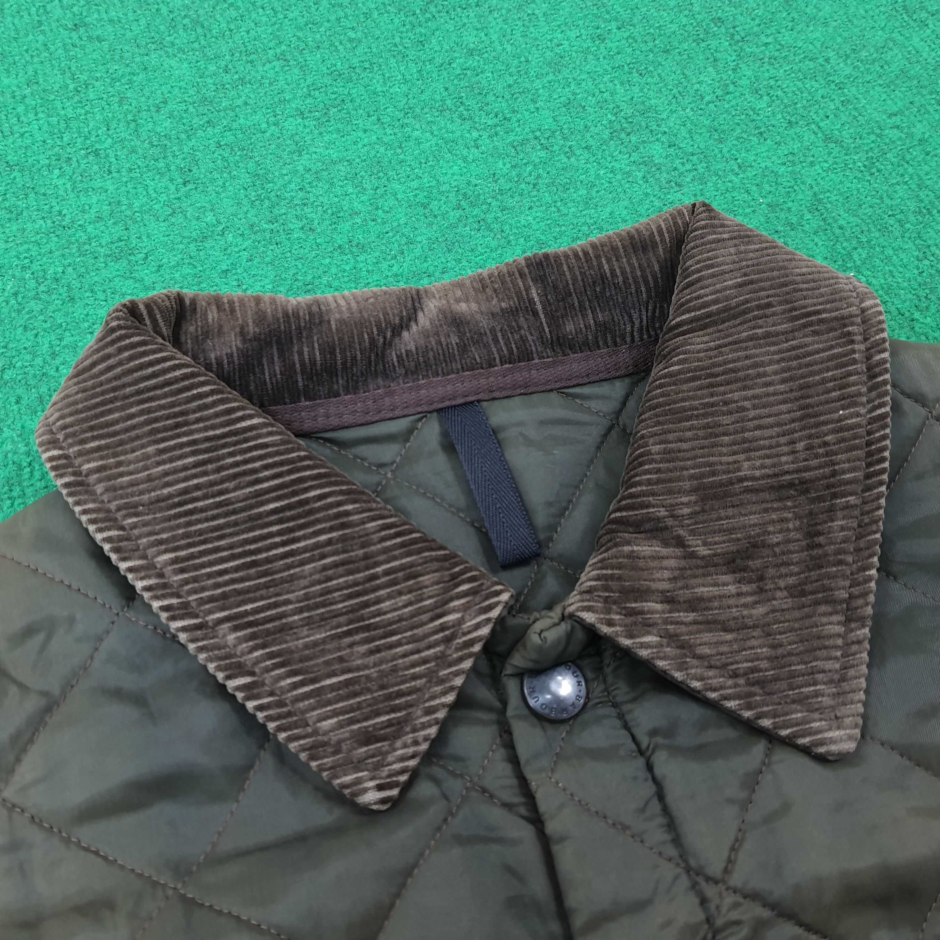 Barbour × Vintage Vintage Barbour Liddesdale Corduroy Collar Jacket C231N17 Size US M / EU 48-50 / 2 - 4 Thumbnail