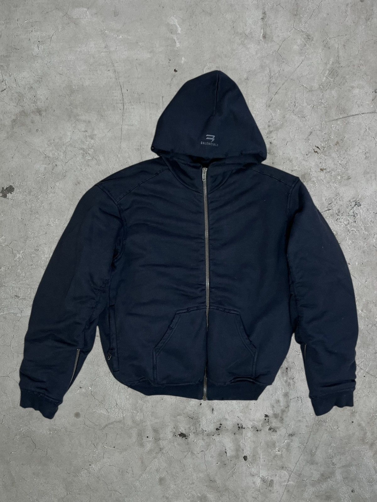 Balenciaga Balenciaga Distressed Fleece Bomber Jacket Size US S / EU 44-46 / 1 - 1 Thumbnail