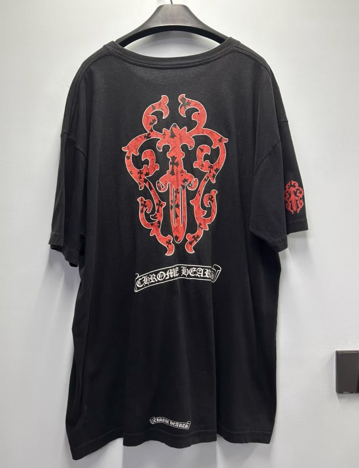 Chrome Hearts Chrome Hearts Red Vine Dagger Short Sleeve Tee Size US XXL / EU 58 / 5 - 1 Thumbnail