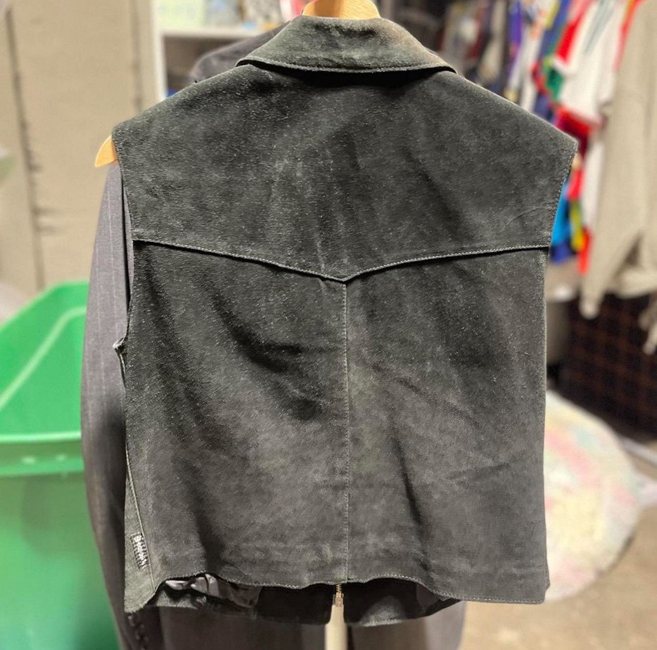 Armani Vintage 90s Armani Jeans Suede Vest Size US S / EU 44-46 / 1 - 2 Thumbnail