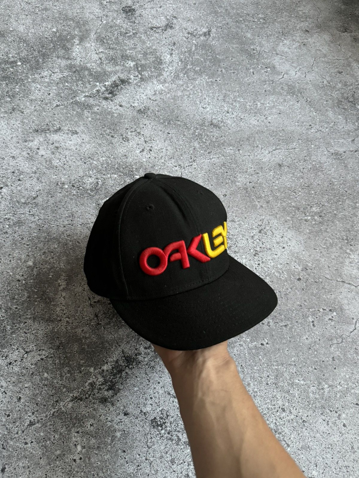 Oakley × Vintage Vintage Oakley X New Era big logo cap Size ONE SIZE - 7 Thumbnail