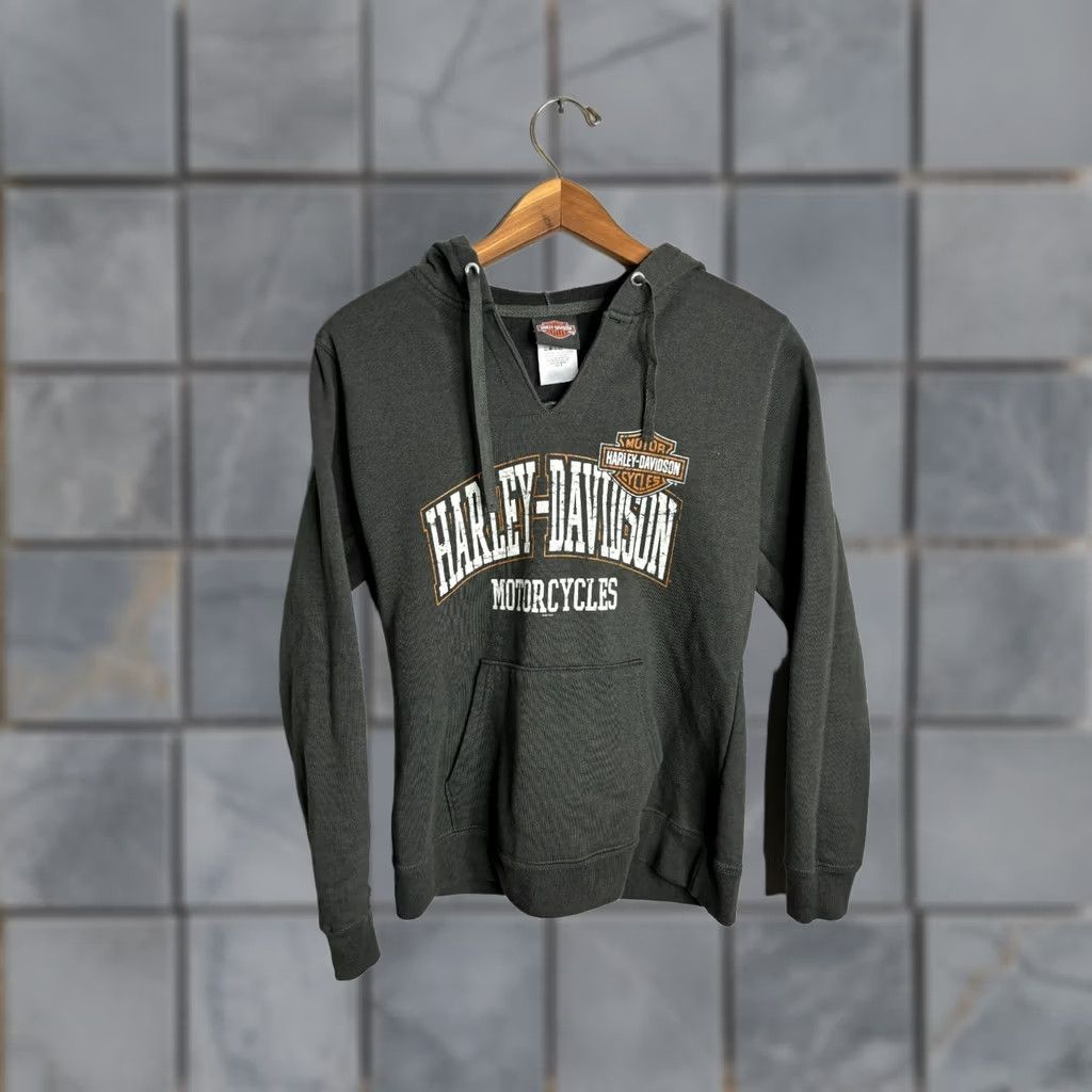 Harley Davidson Harley-Davidson V Neck Hoodie Sweater Pullover Women’s Small Green Knit Embroidered Logo Vintage 8/10 012424B109 Size S / US 4 / IT 40 - 1 Thumbnail