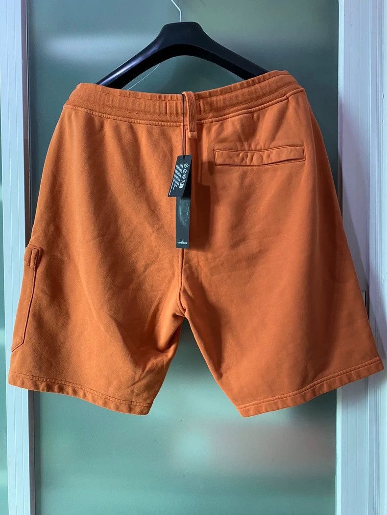 Stone Island Stone Island Cargo Shorts in Orange Color -2506 Size US 44 / EU 60 - 2 Thumbnail