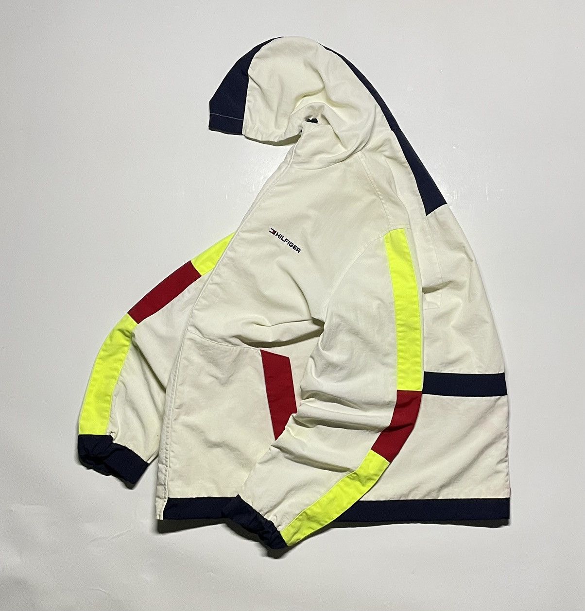 Tommy Hilfiger × Vintage Tommy Hilfiger combine bigflag white sportwear jacket Size US L / EU 52-54 / 3 - 17 Thumbnail