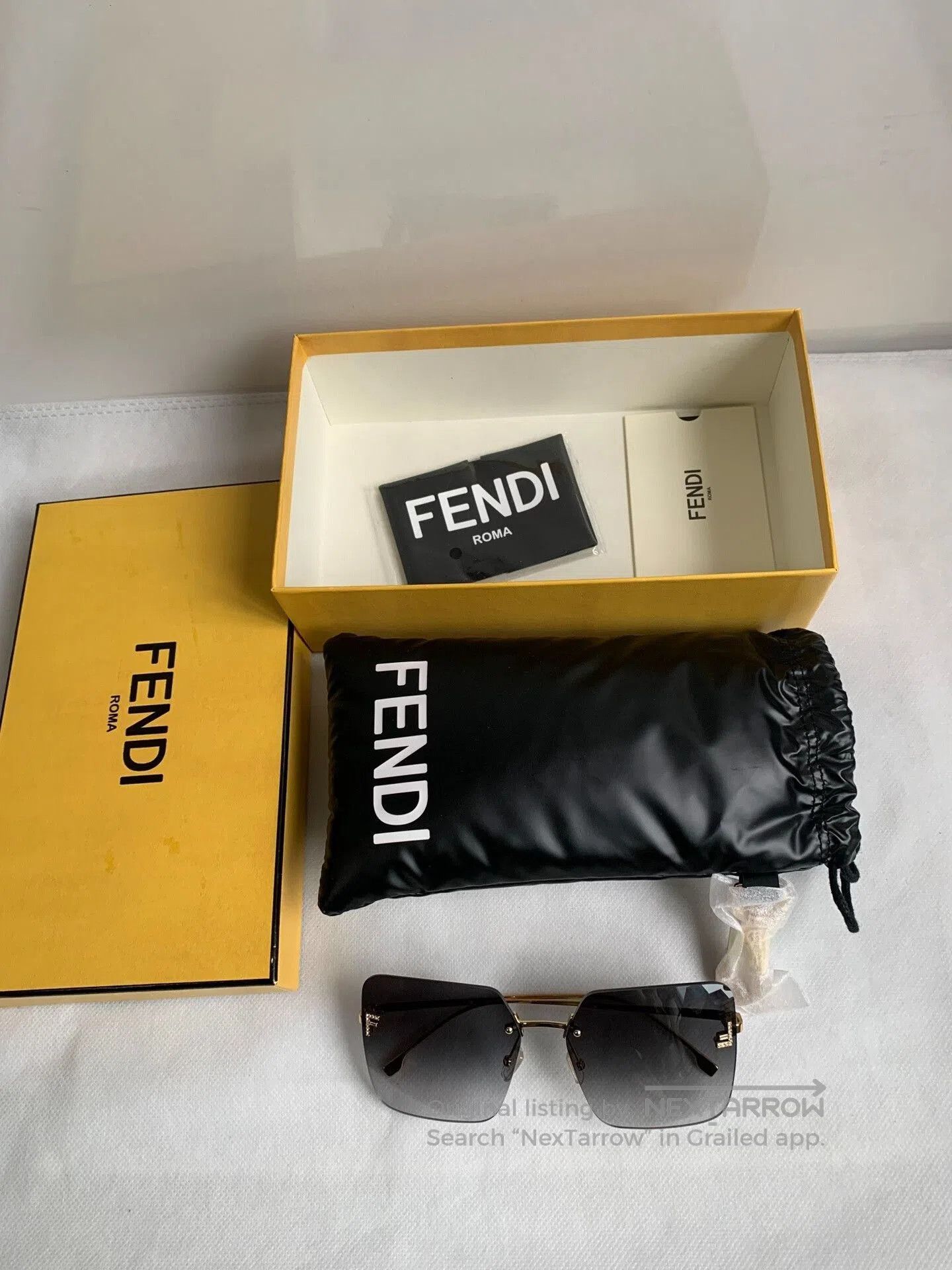 Fendi FENDI Gold Frame Sunglasses. Size ONE SIZE - 1 Thumbnail