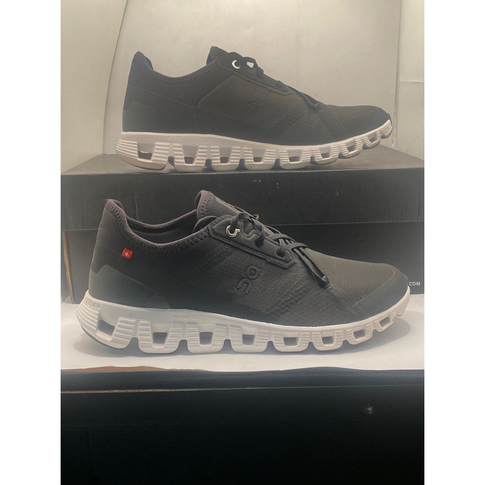 On On Cloud X 3 AD the Black/White women (3WD30300299) USW 9 Size US 9 / IT 39 - 1 Thumbnail