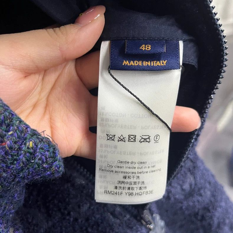 Louis Vuitton LOUIS VUITTON Navy Blue Graphic Printed Zip High Neck Casua Size US M / EU 48-50 / 2 - 3 Thumbnail
