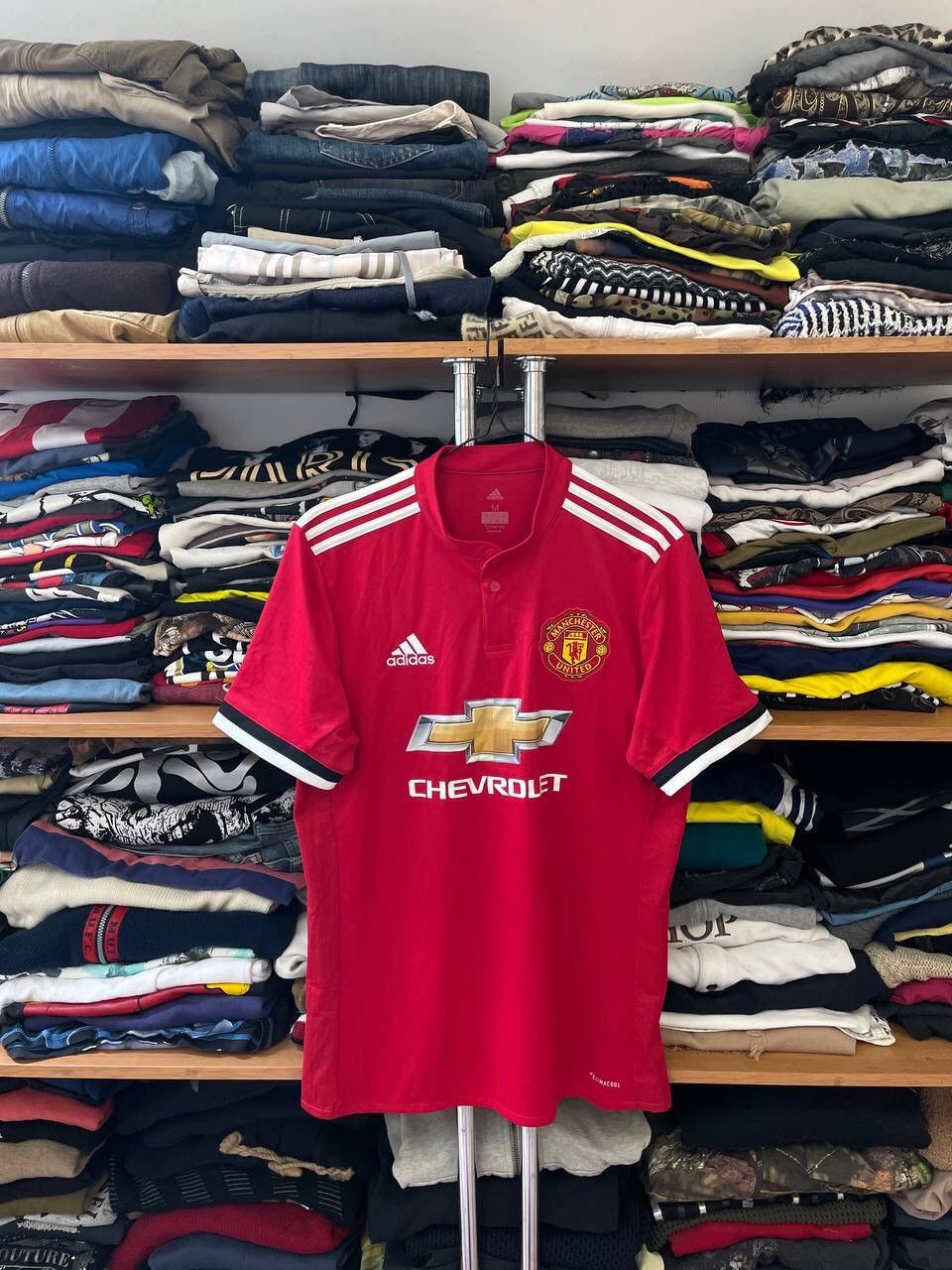 Nike Nike Manchester Unied 2016/ 2017 home jersey Size US M / EU 48-50 / 2 - 1 Thumbnail