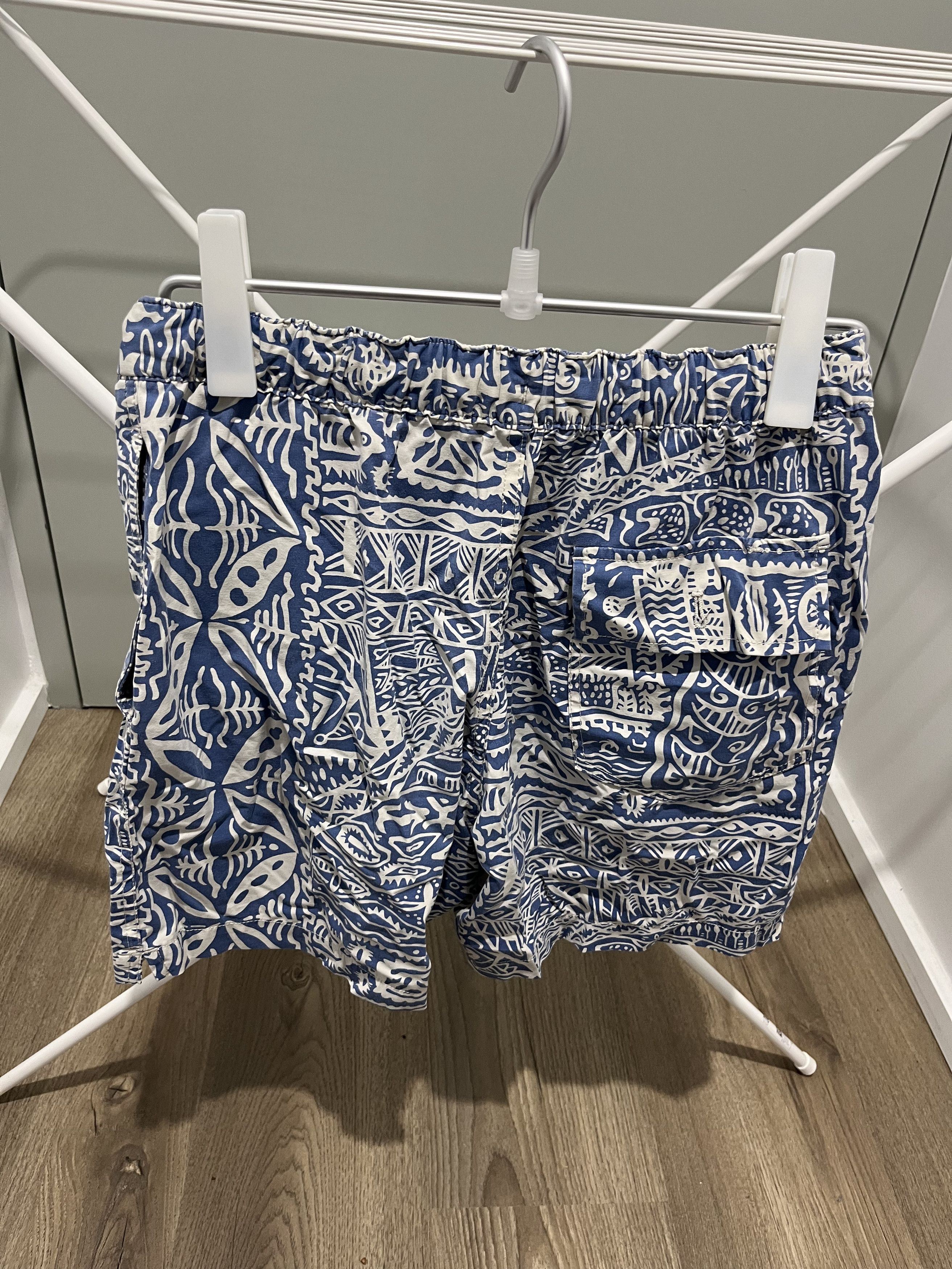 Buck Mason Buck Mason blue/white printed shorts Size US 29 - 5 Thumbnail