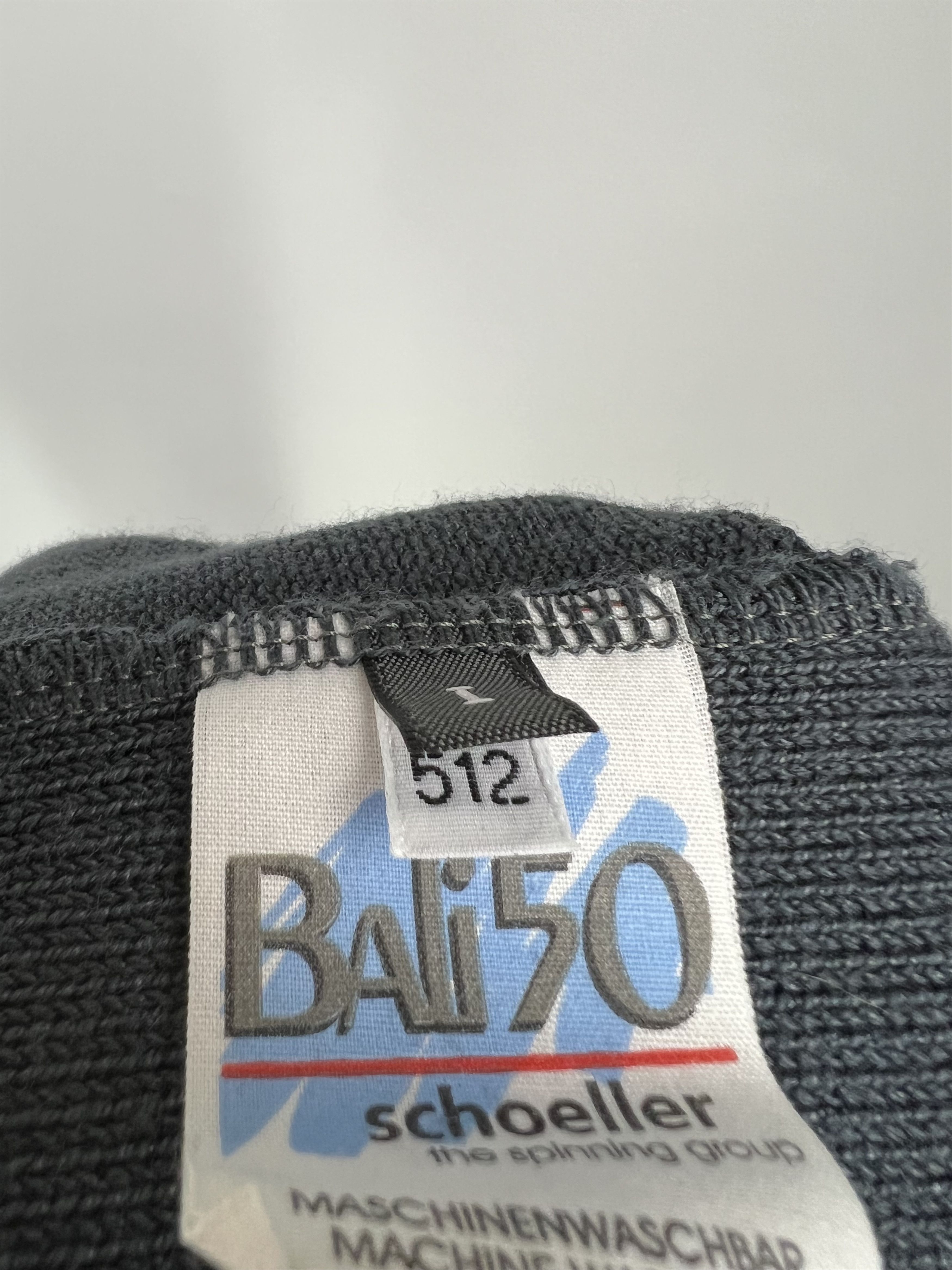 Designer OSKA Gray Asymmetrical Half Sleeve Top Size 1 Size S / US 4 / IT 40 - 8 Thumbnail