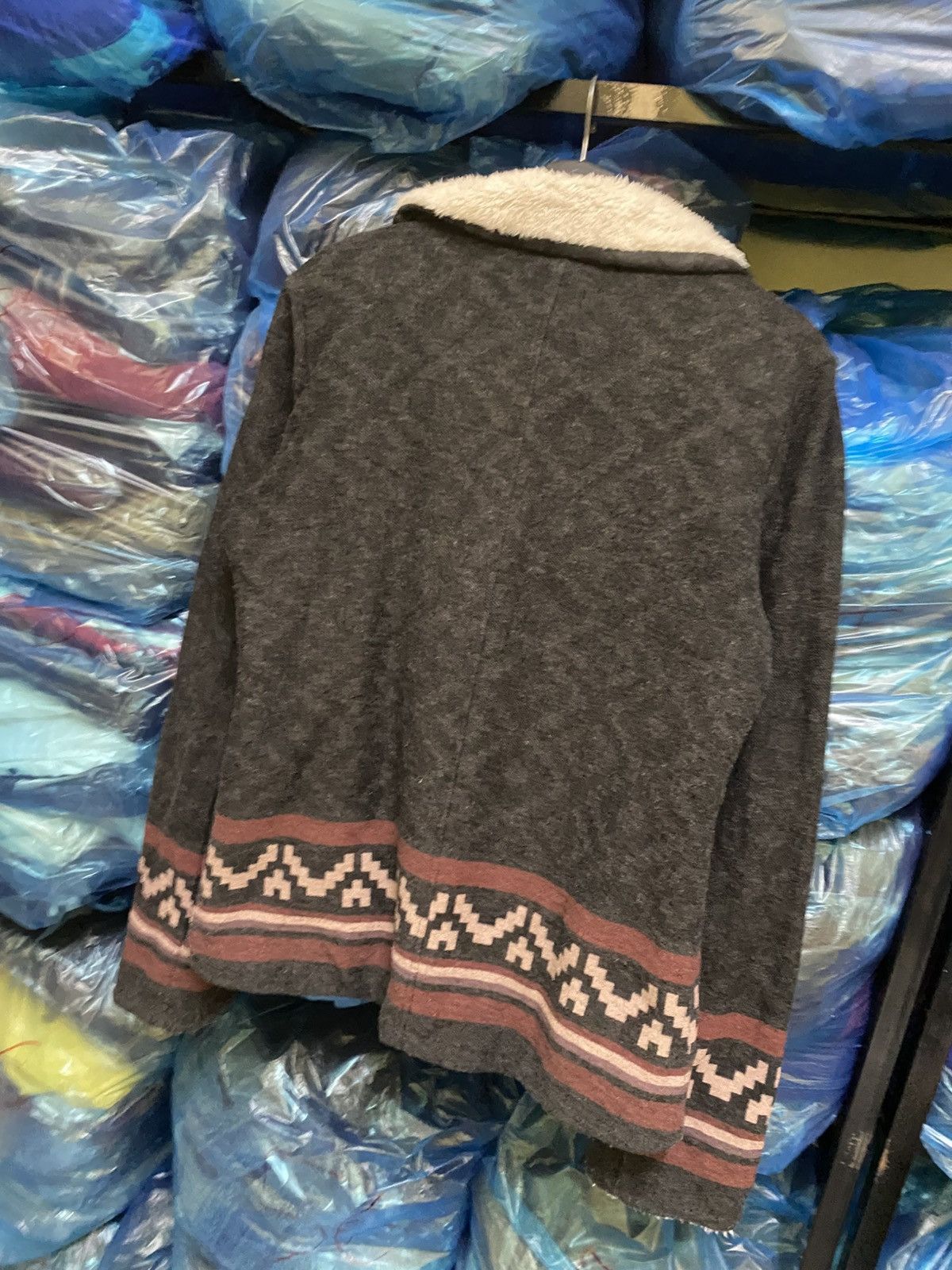 Rip Curl Vintage Rip Curl Sherpa Lined Ethnic Jacket Aztec Print Size M / US 6-8 / IT 42-44 - 11 Thumbnail