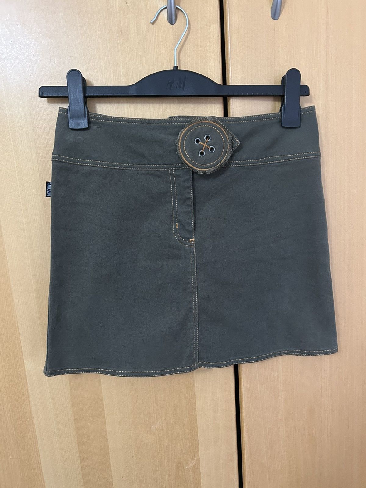 Moschino Vintage moschino button accent co-ord Size M / US 6-8 / IT 42-44 - 5 Thumbnail