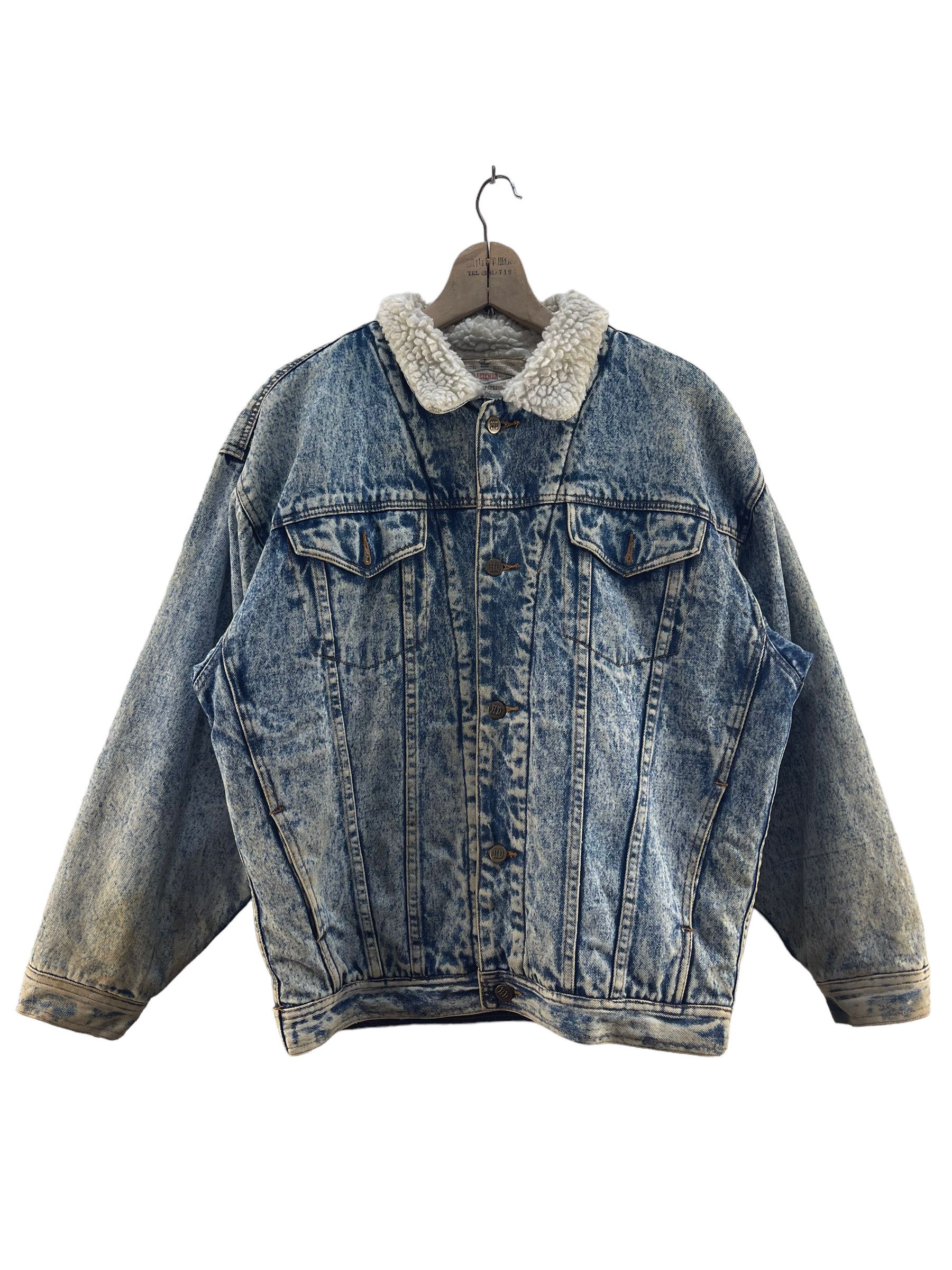 image of Vintage Hacienda Sherpa Denim Jacket in Blue, Men's (Size Large)